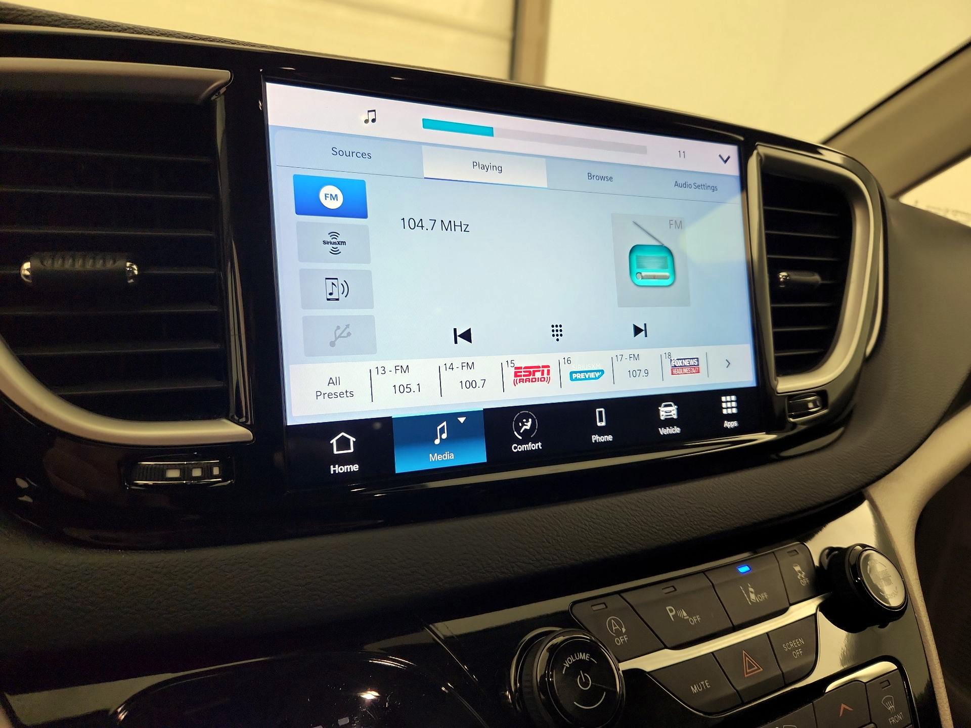 Thumbnail: 2024 Chrysler Pacifica - 15