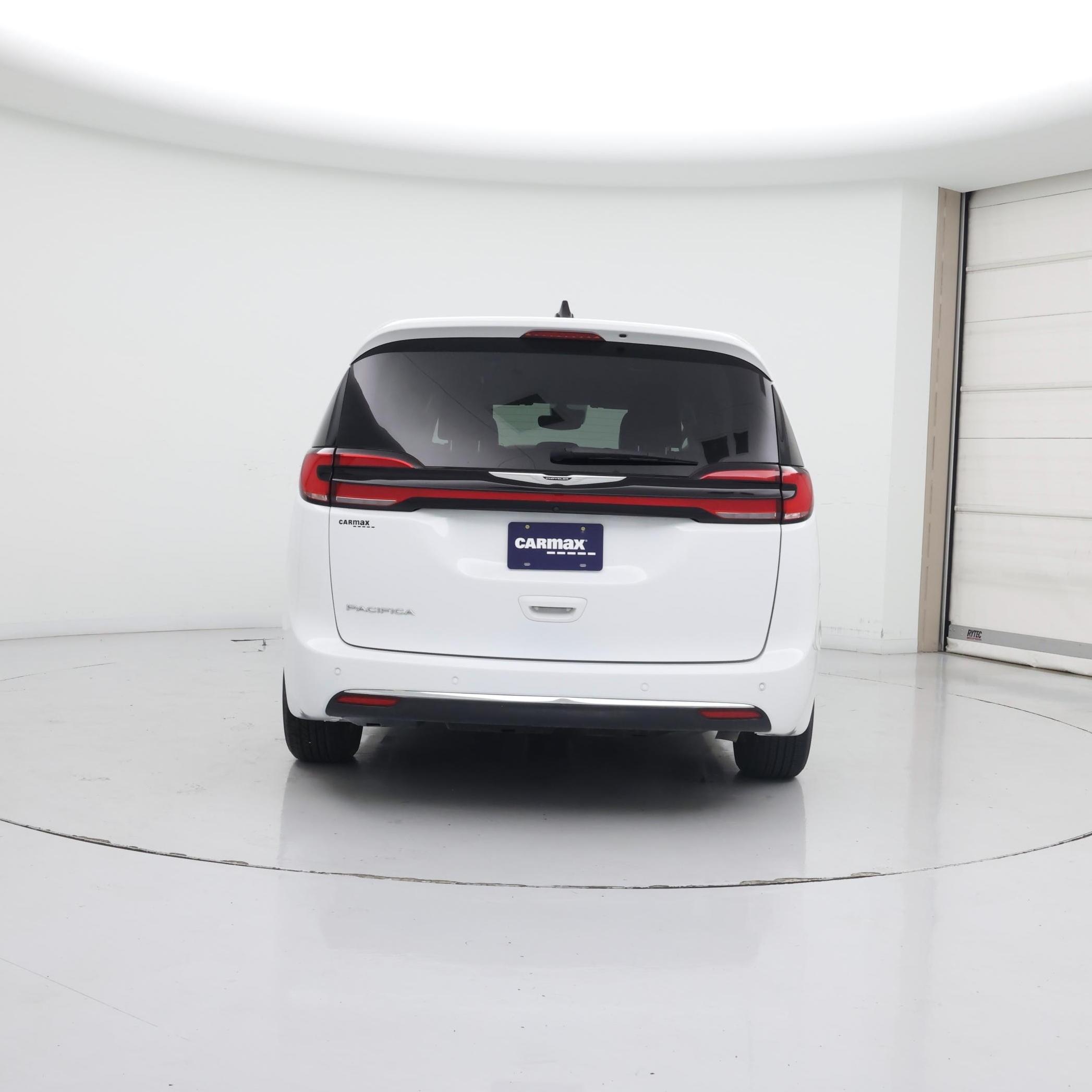 Thumbnail: 2024 Chrysler Pacifica - 6