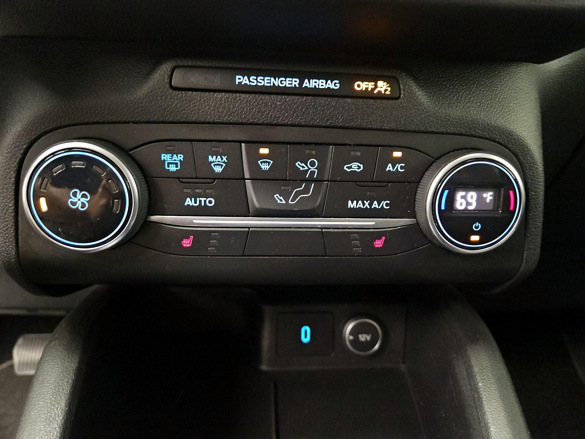 Thumbnail: 2020 Ford Escape - 16