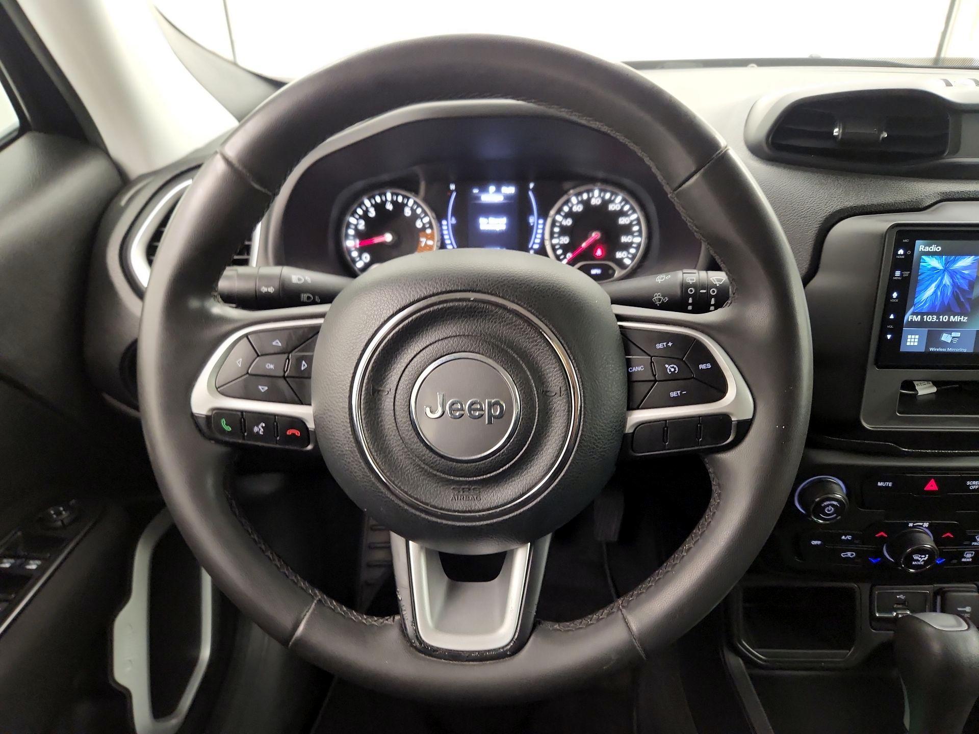 Thumbnail: 2020 Jeep Renegade - 10