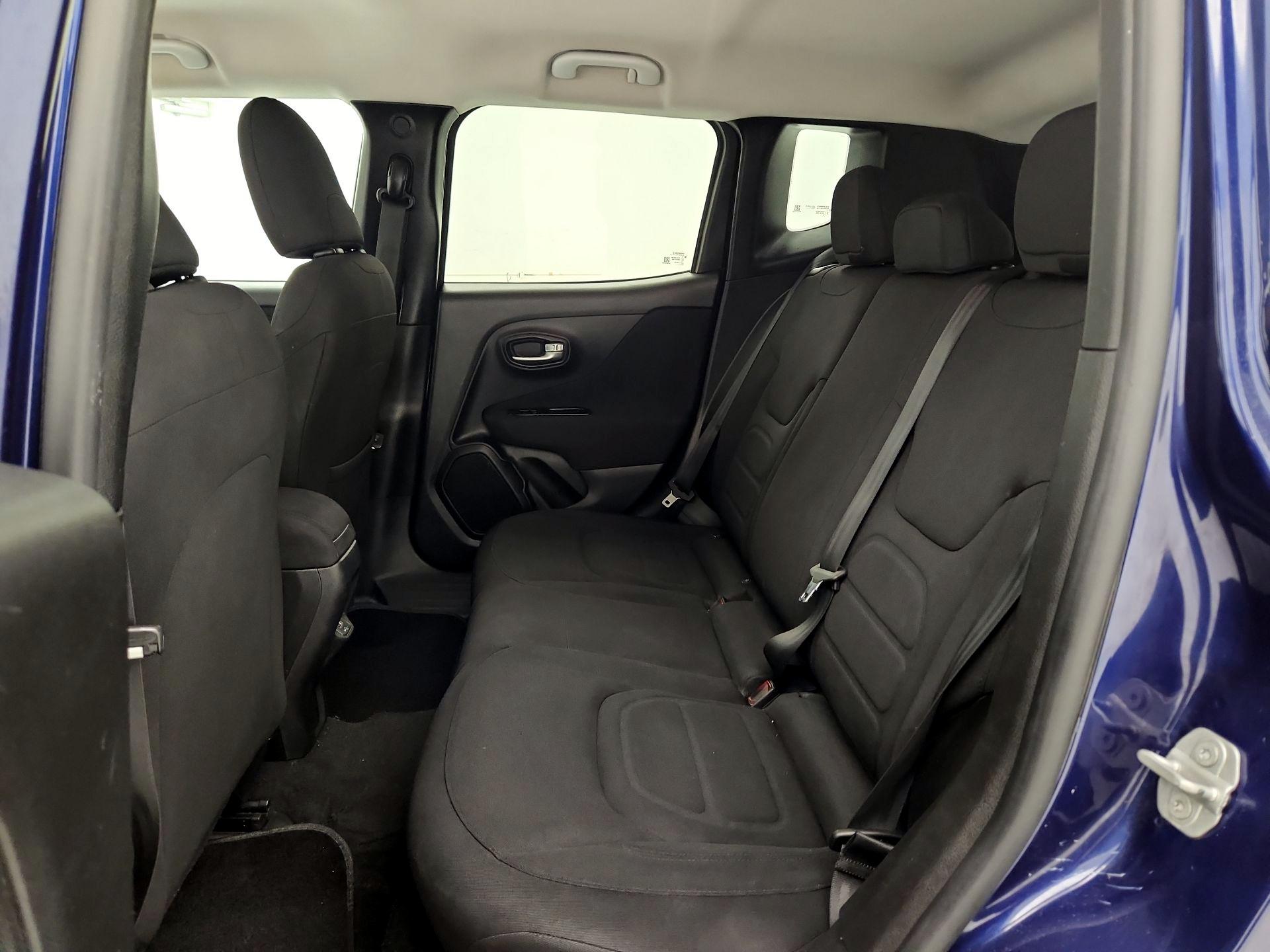 Thumbnail: 2020 Jeep Renegade - 19