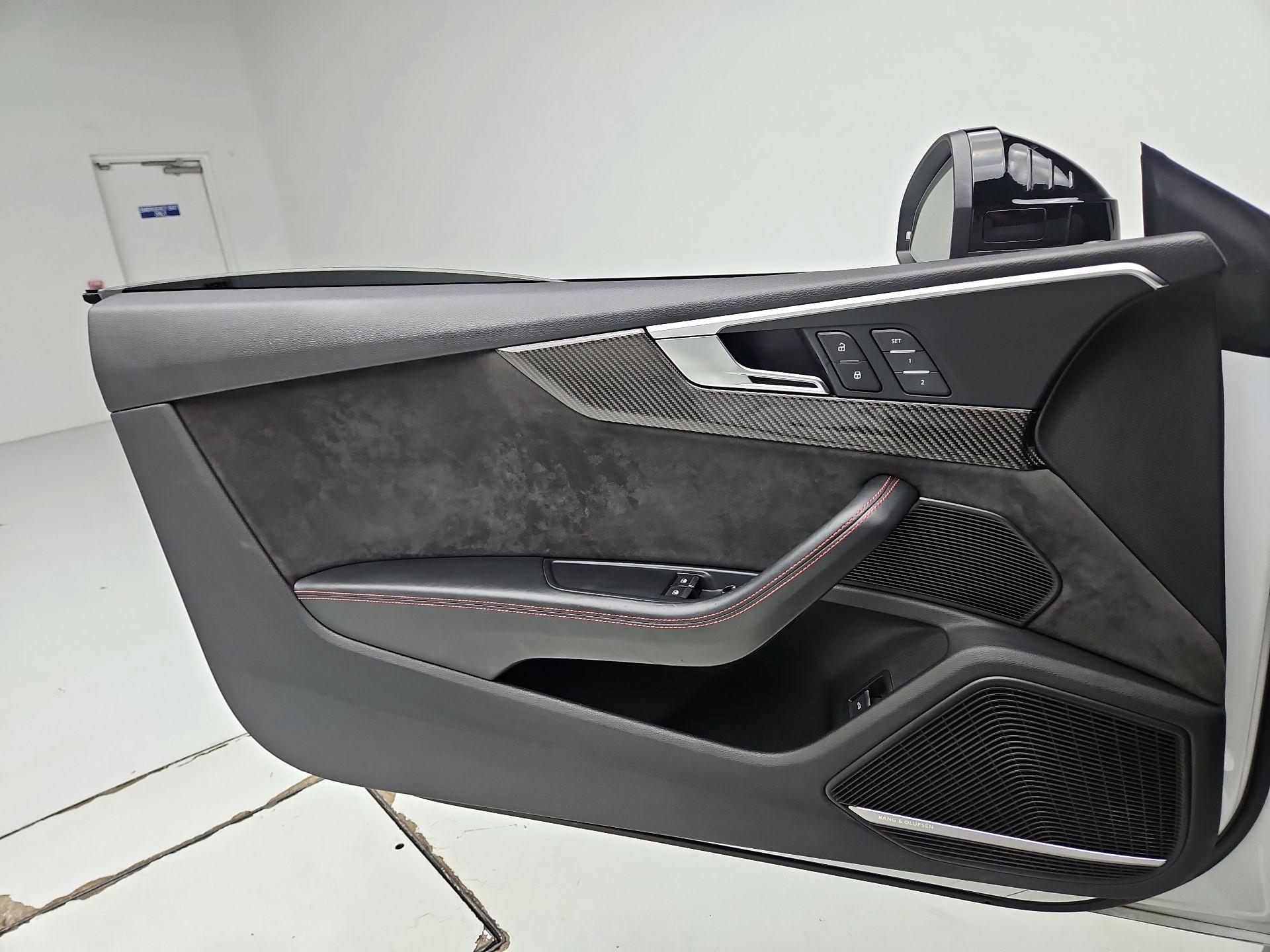 Thumbnail: 2019 Audi RS 5 - 12