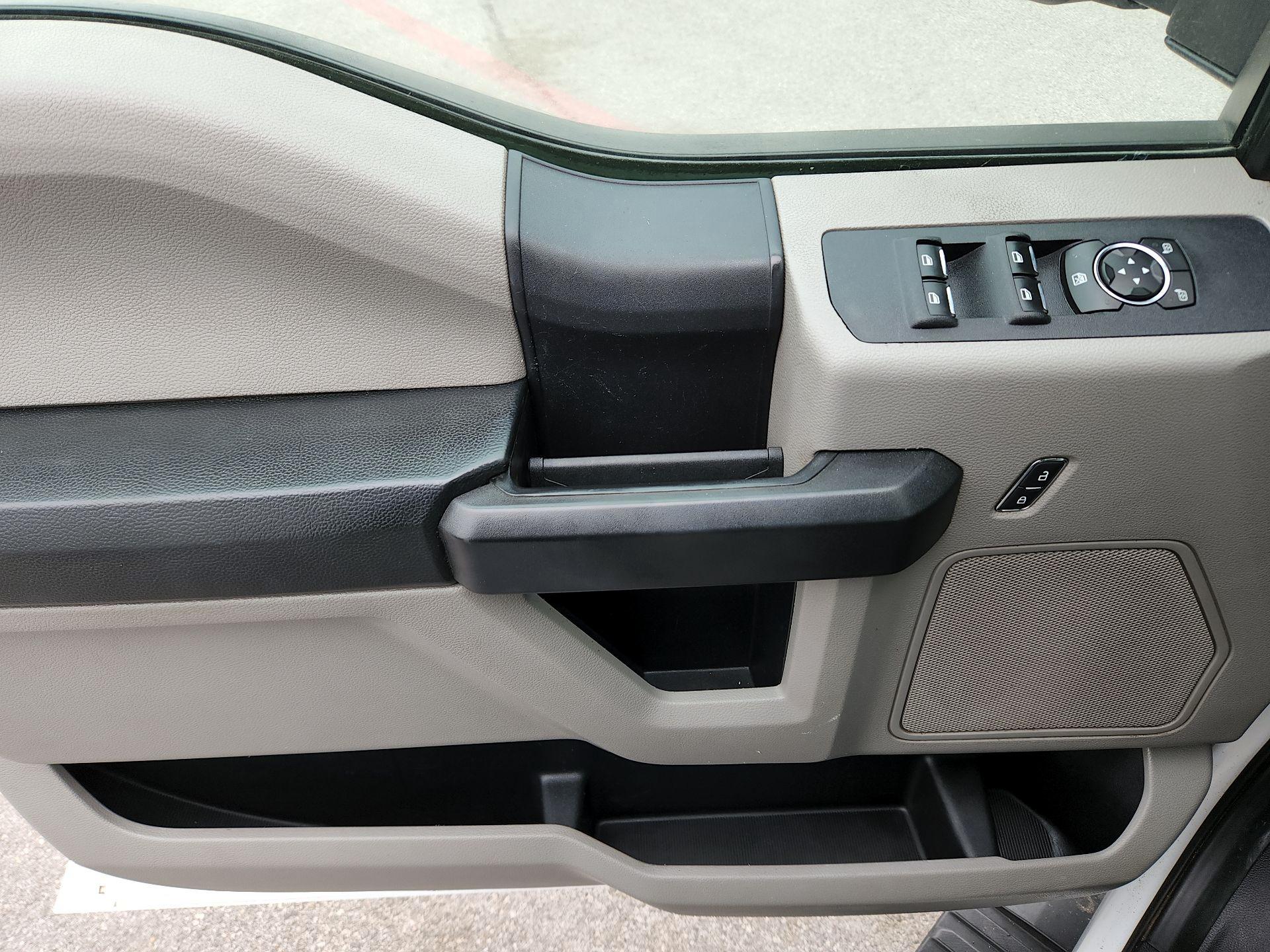 Thumbnail: 2020 Ford F-250 - 10