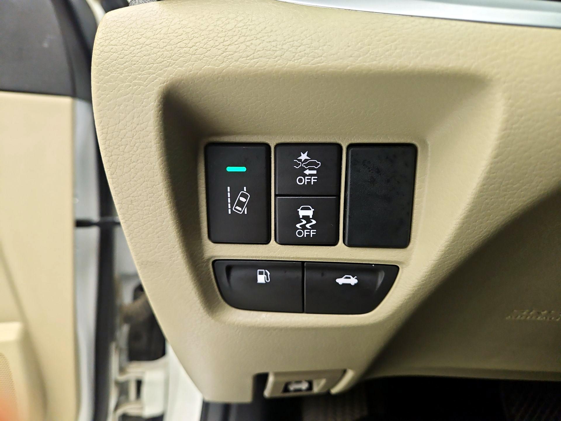 Thumbnail: 2018 Acura TLX - 13