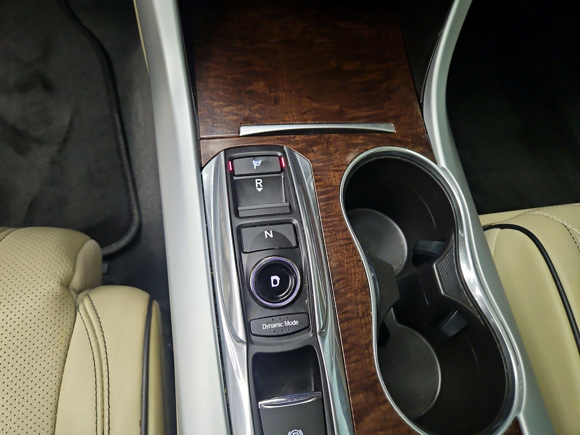 Thumbnail: 2018 Acura TLX - 18