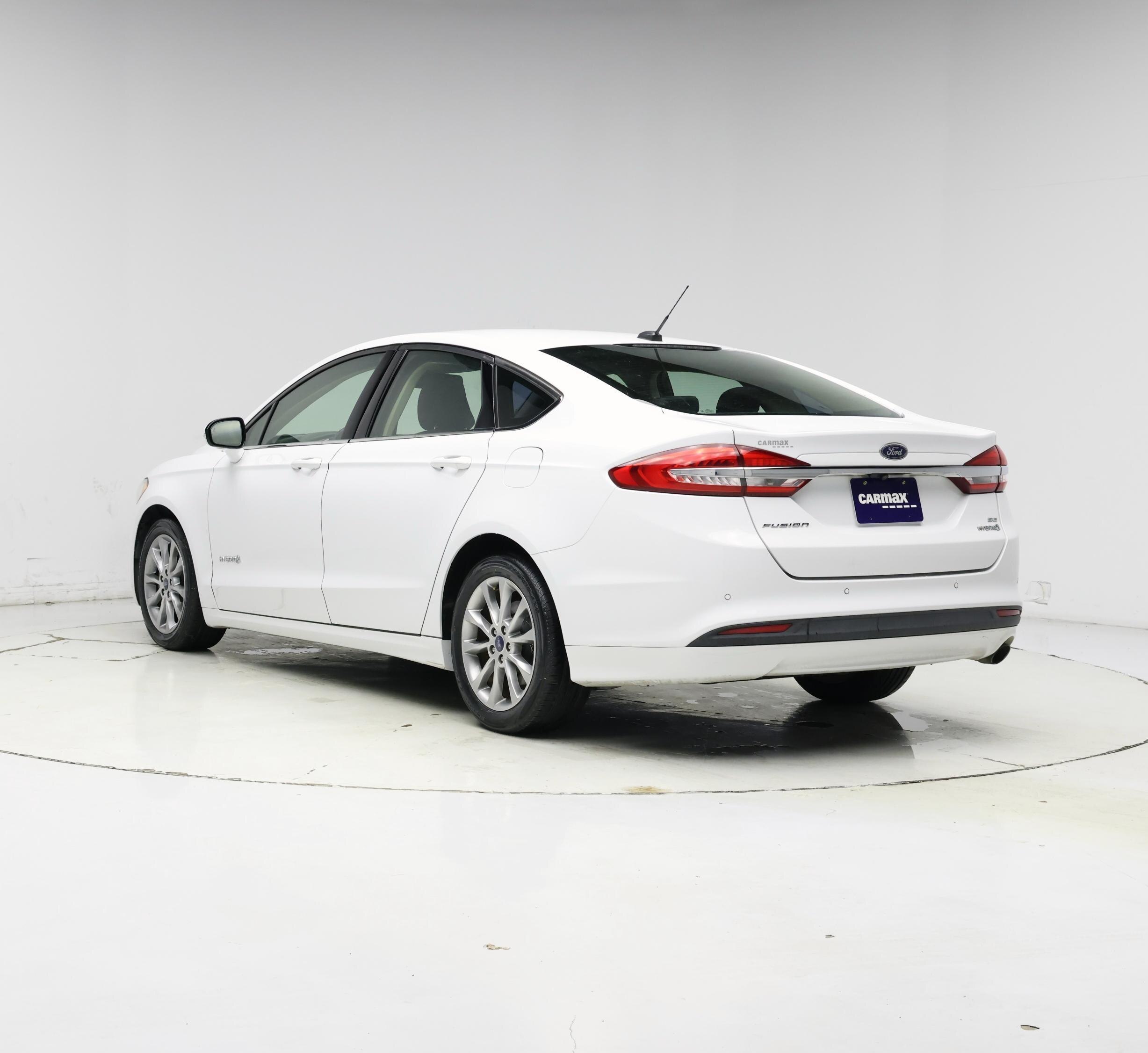 Thumbnail: 2017 Ford Fusion - 2