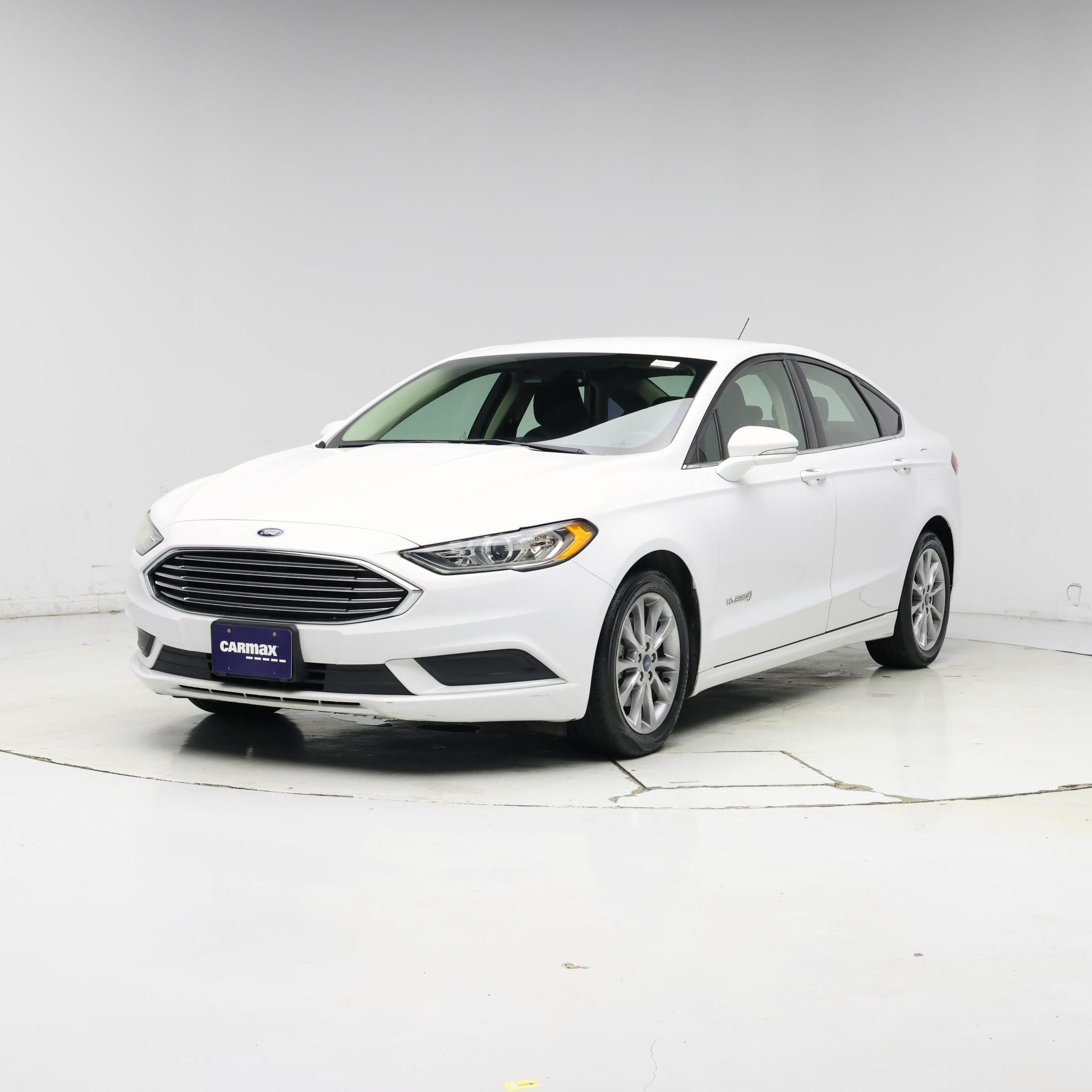 Thumbnail: 2017 Ford Fusion - 4