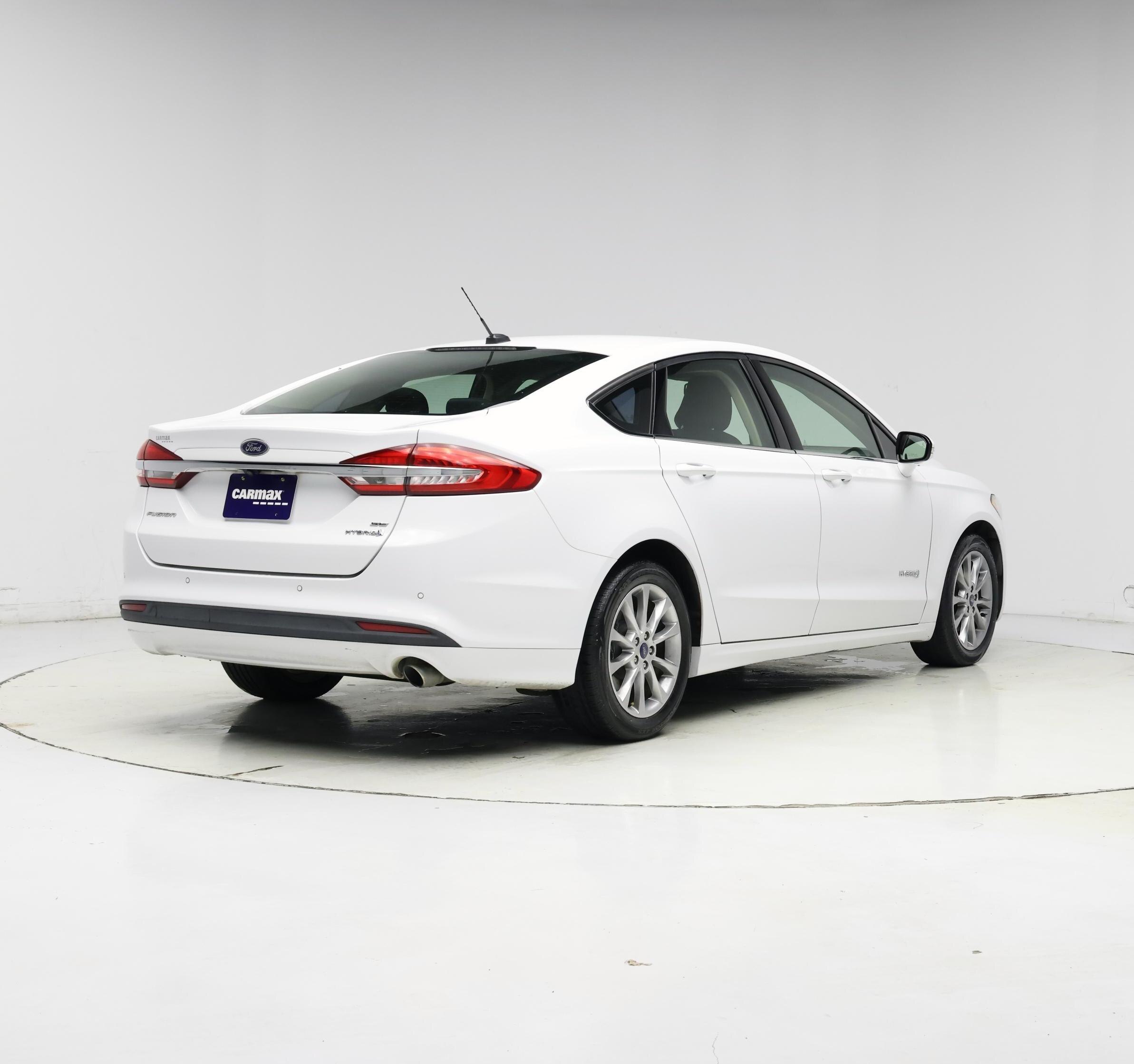 Thumbnail: 2017 Ford Fusion - 8