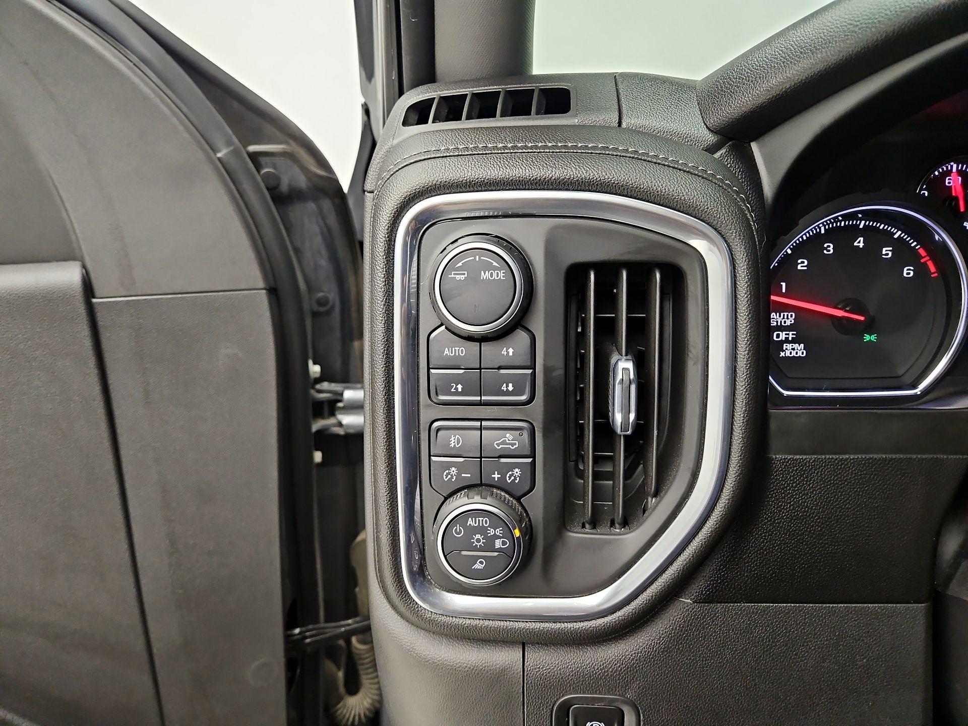 Thumbnail: 2021 Chevrolet Silverado 1500 - 13