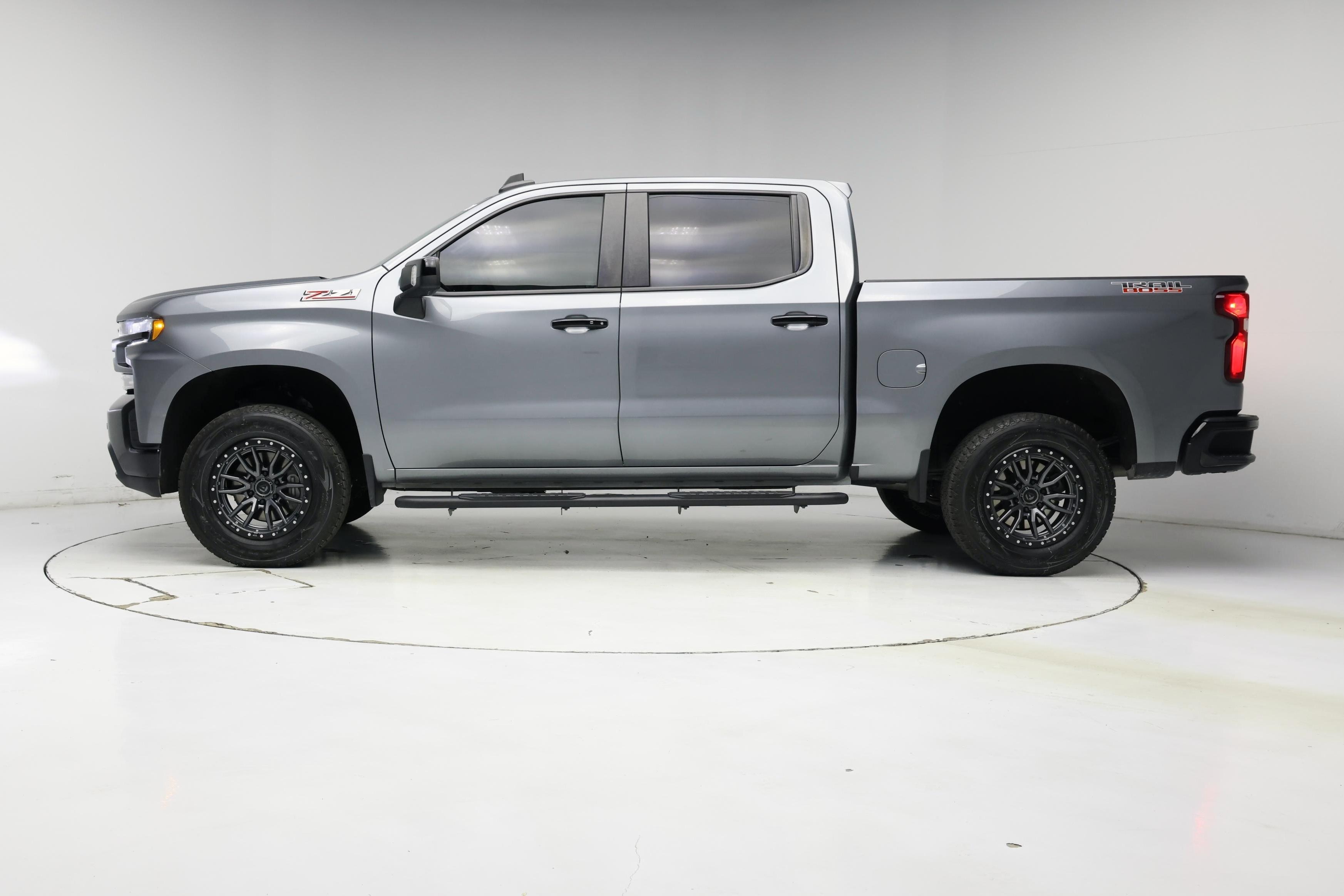 Thumbnail: 2021 Chevrolet Silverado 1500 - 3