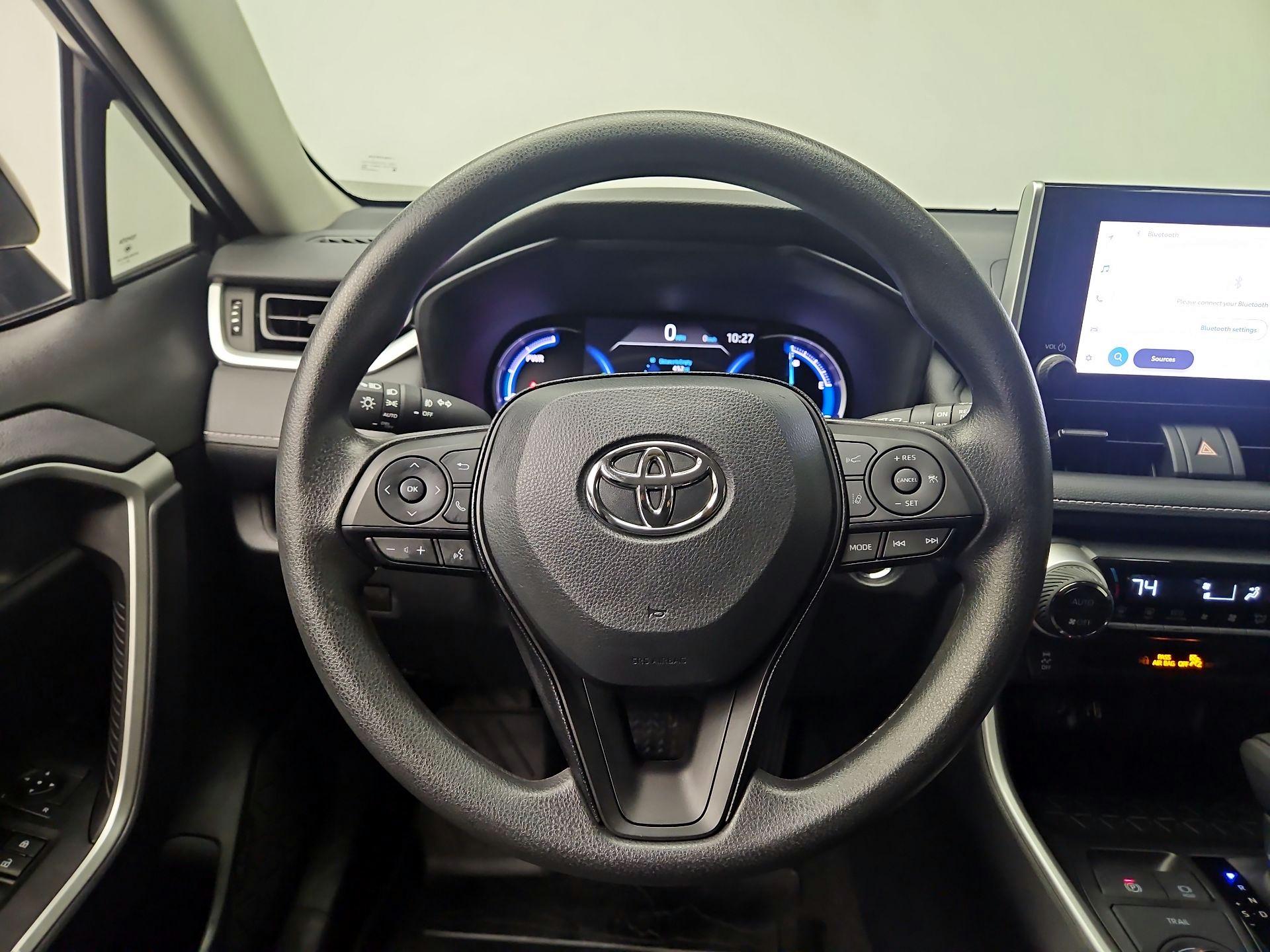 Thumbnail: 2025 Toyota RAV4 - 10