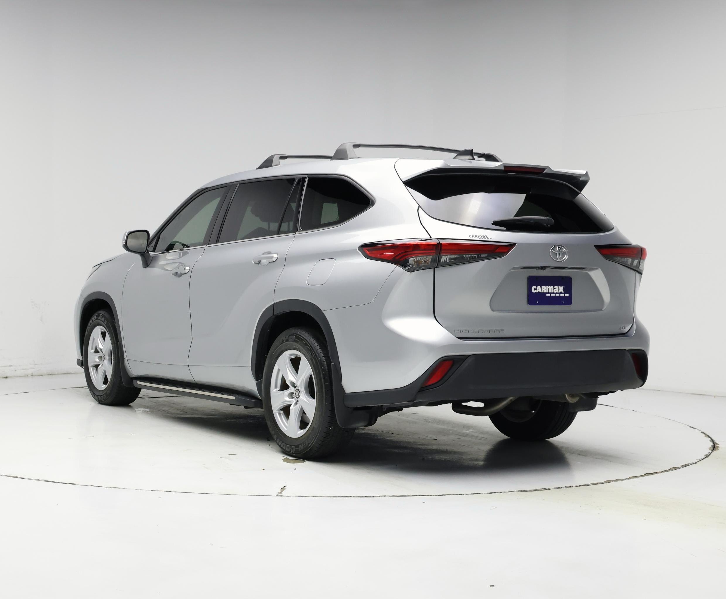 Thumbnail: 2022 Toyota Highlander - 2