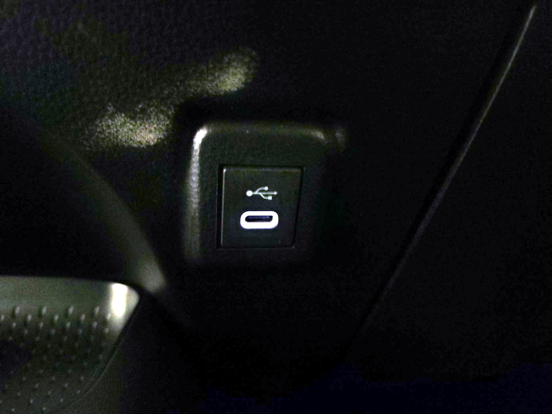 Thumbnail: 2024 Toyota Corolla - 18