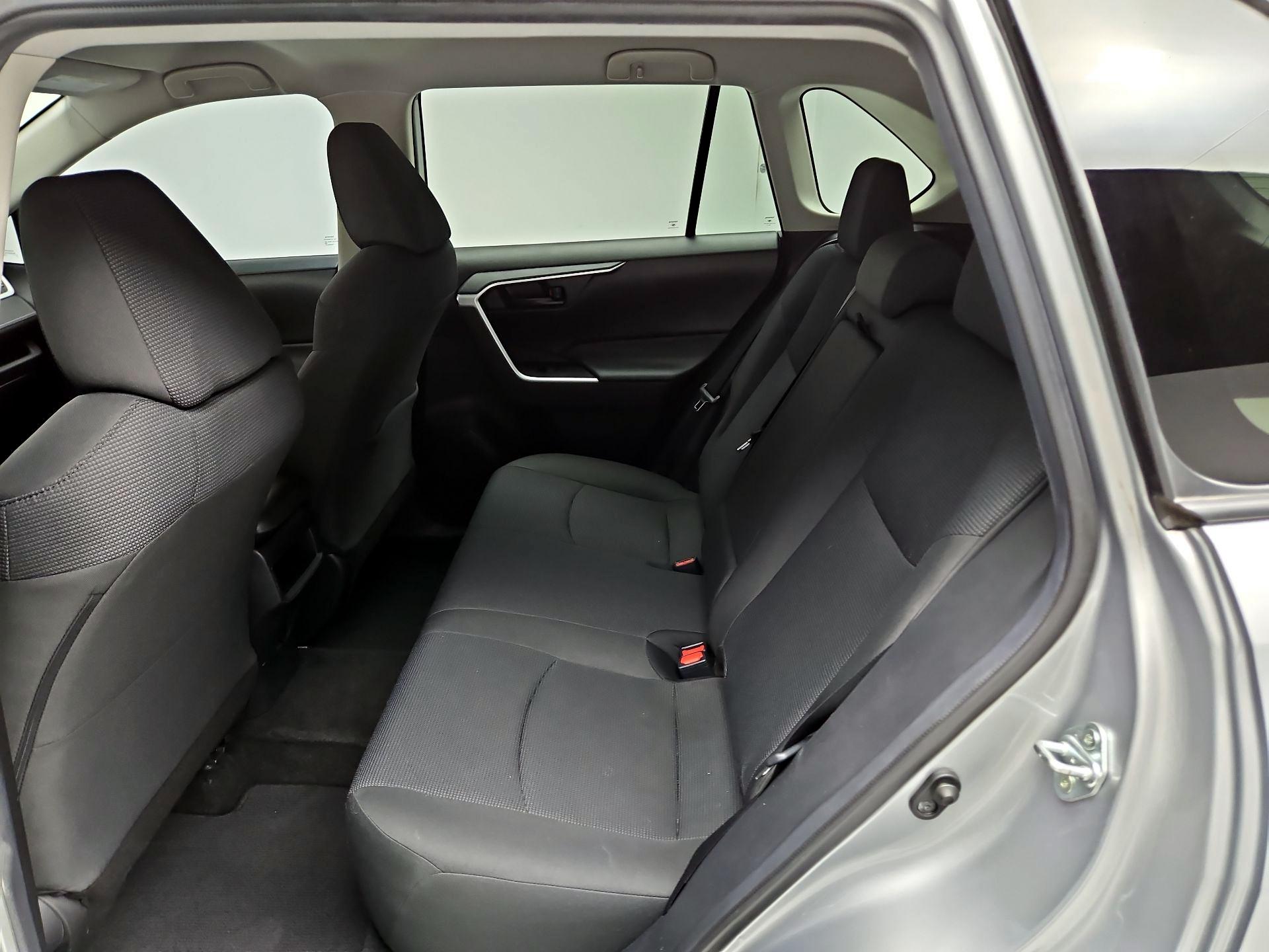 Thumbnail: 2021 Toyota RAV4 - 19