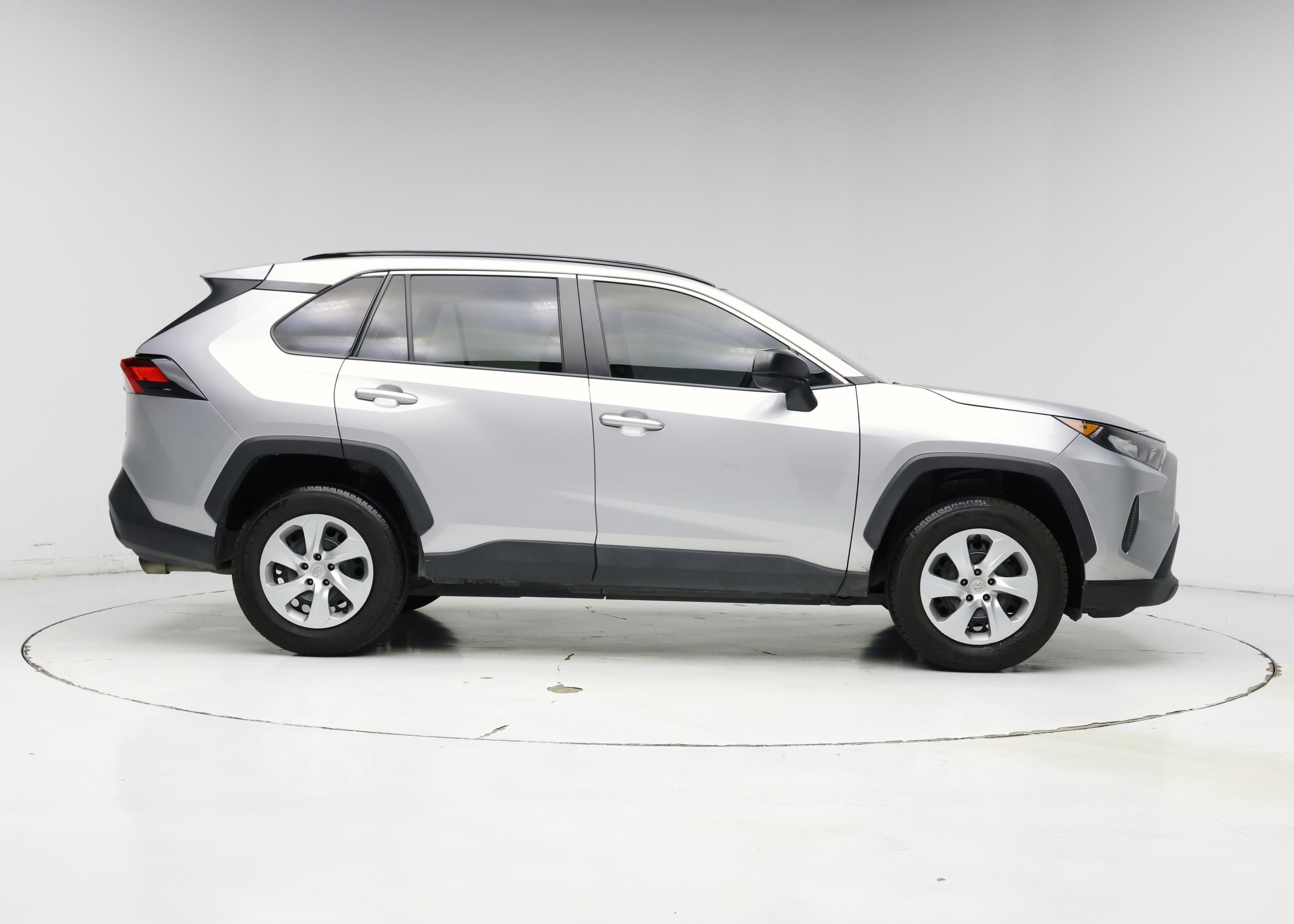 Thumbnail: 2021 Toyota RAV4 - 7
