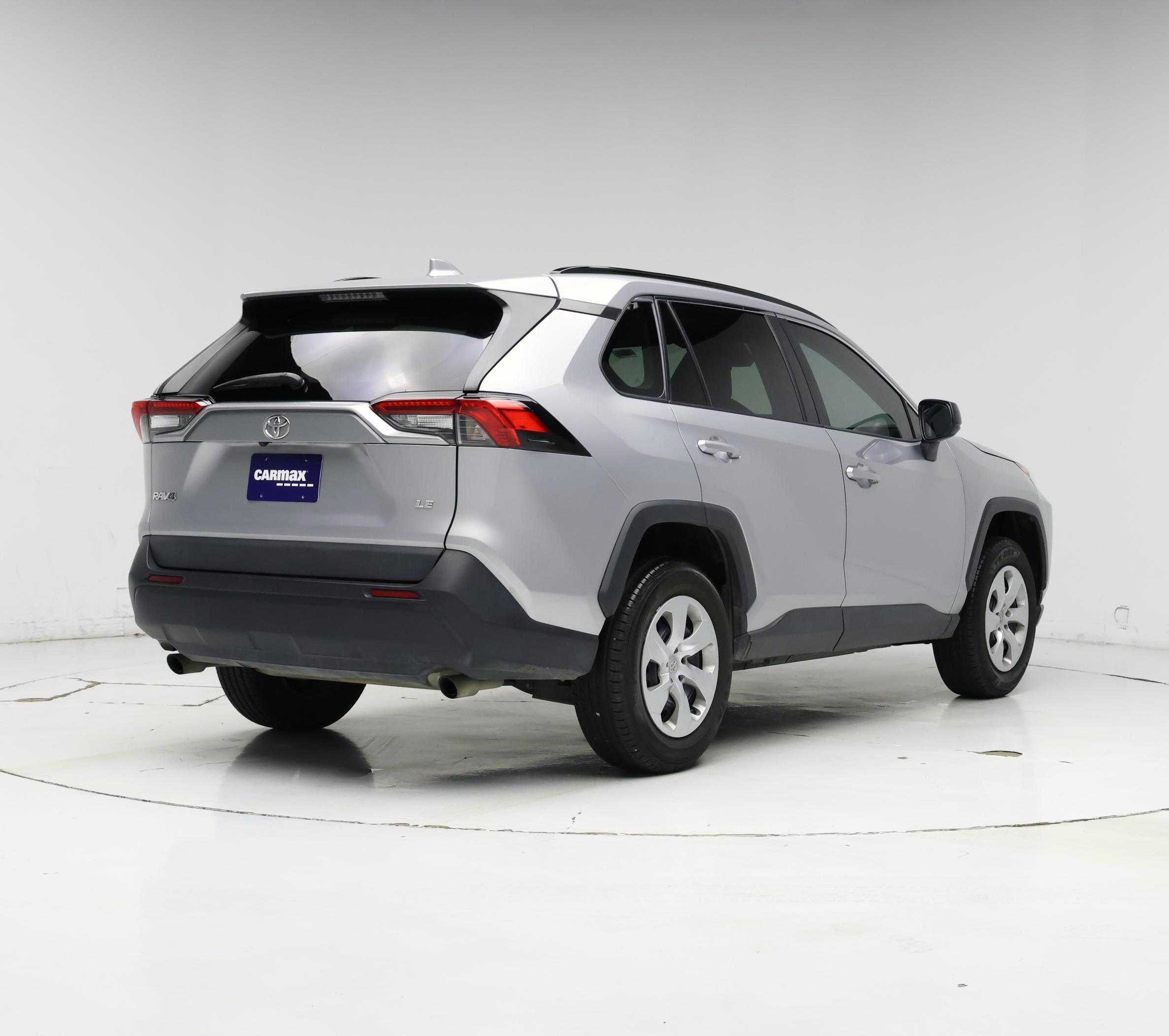 Thumbnail: 2021 Toyota RAV4 - 8