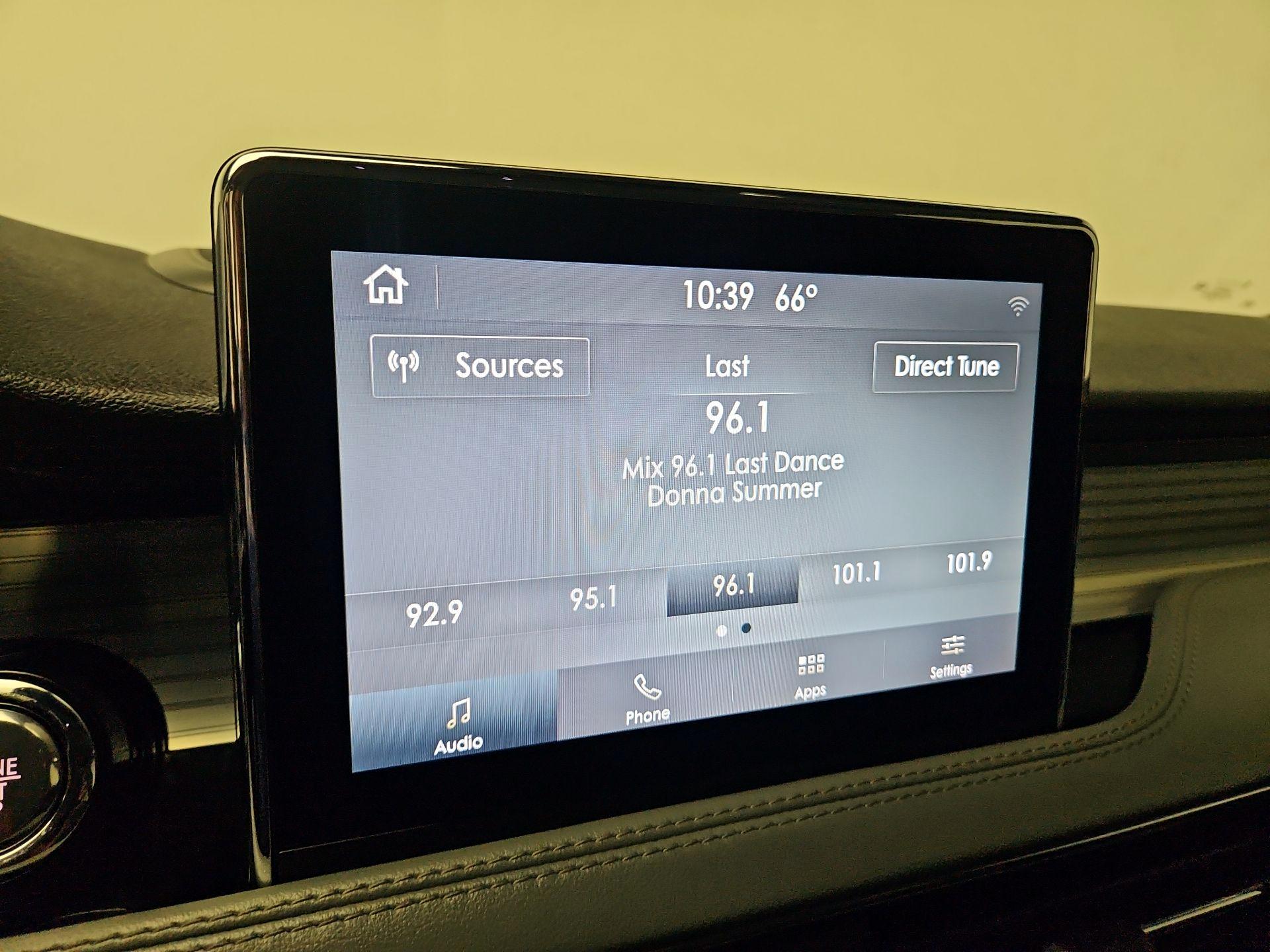 Thumbnail: 2020 Lincoln Corsair - 15