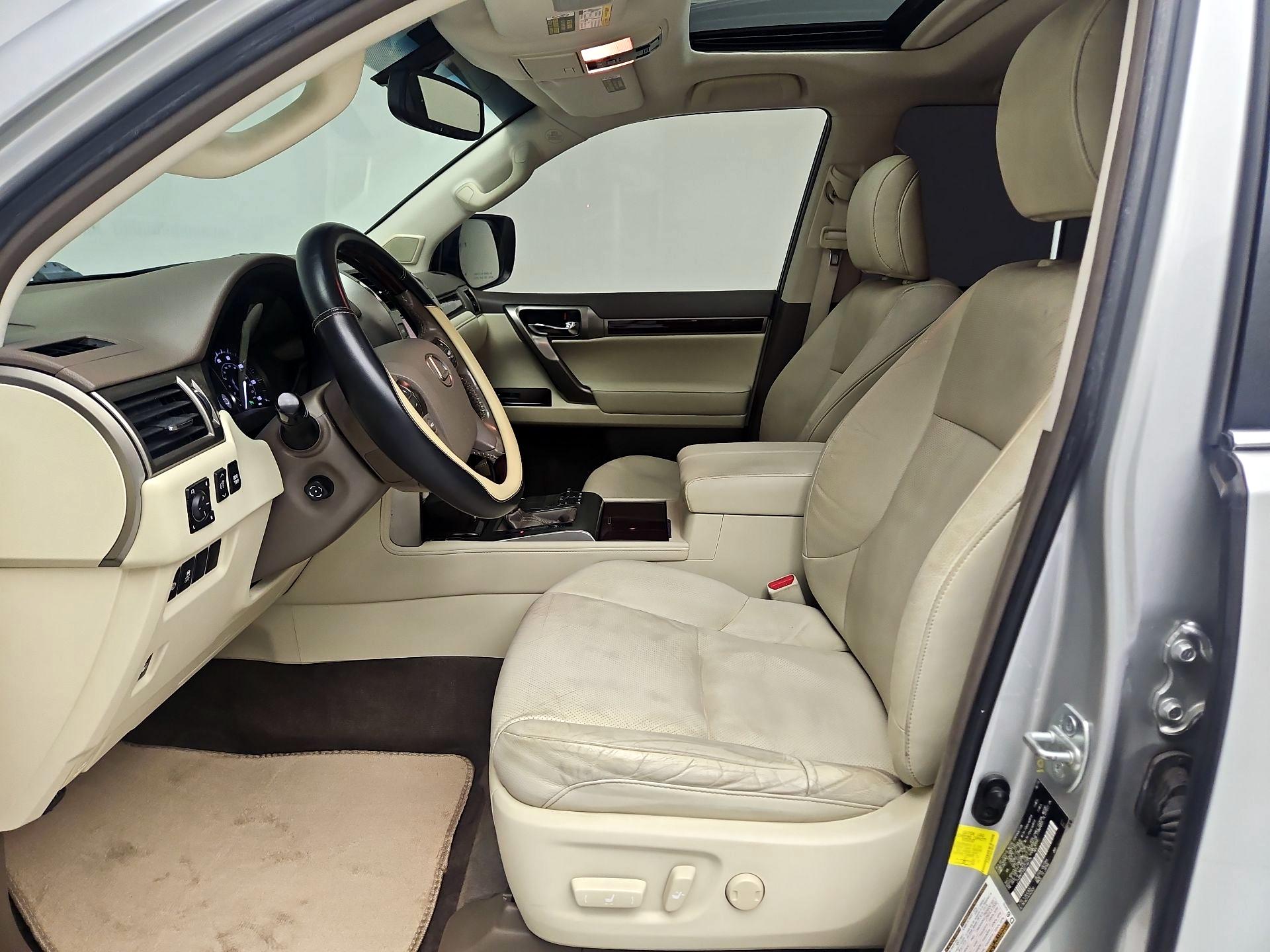 Thumbnail: 2016 Lexus GX - 11