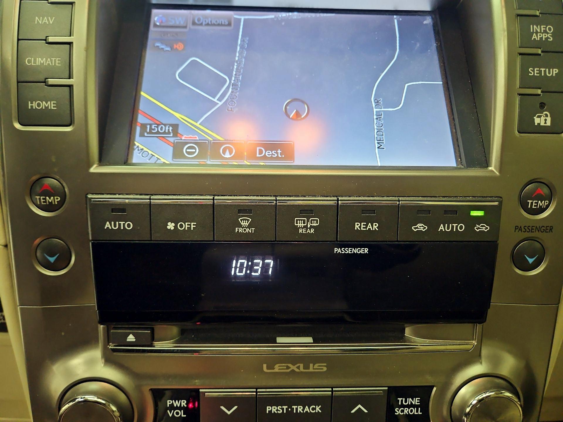 Thumbnail: 2016 Lexus GX - 17