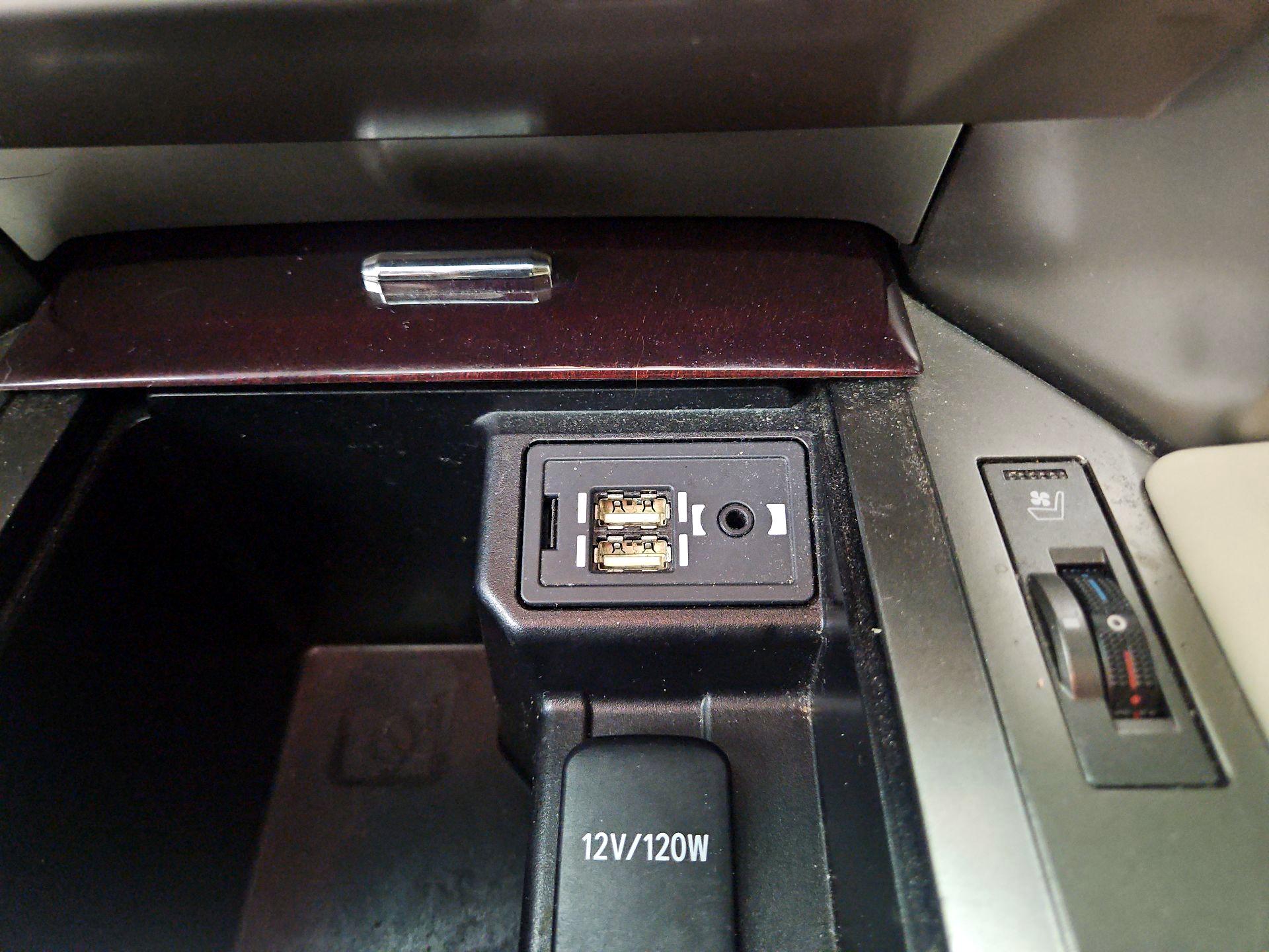 Thumbnail: 2016 Lexus GX - 19