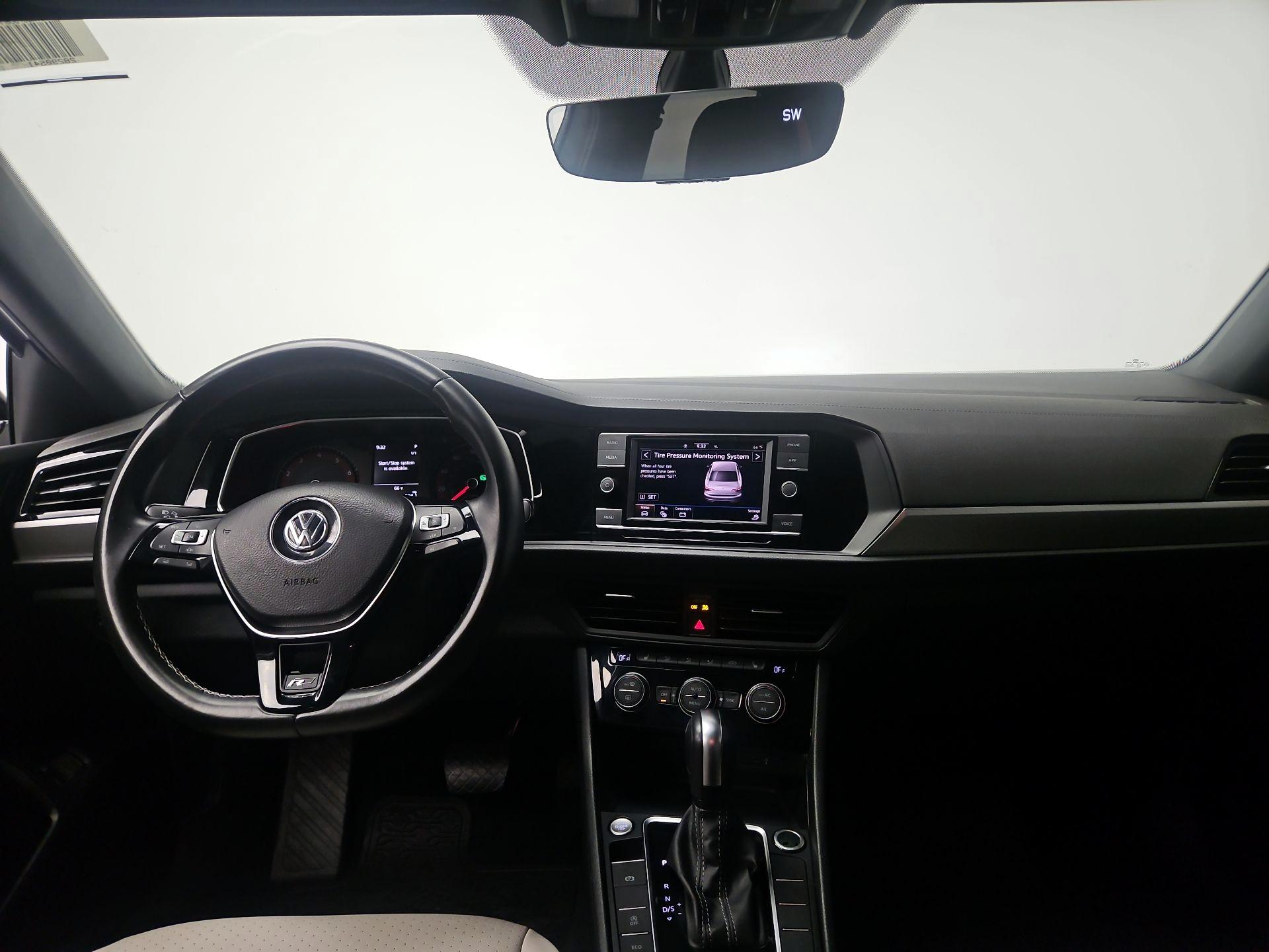 Thumbnail: 2021 Volkswagen Jetta - 9