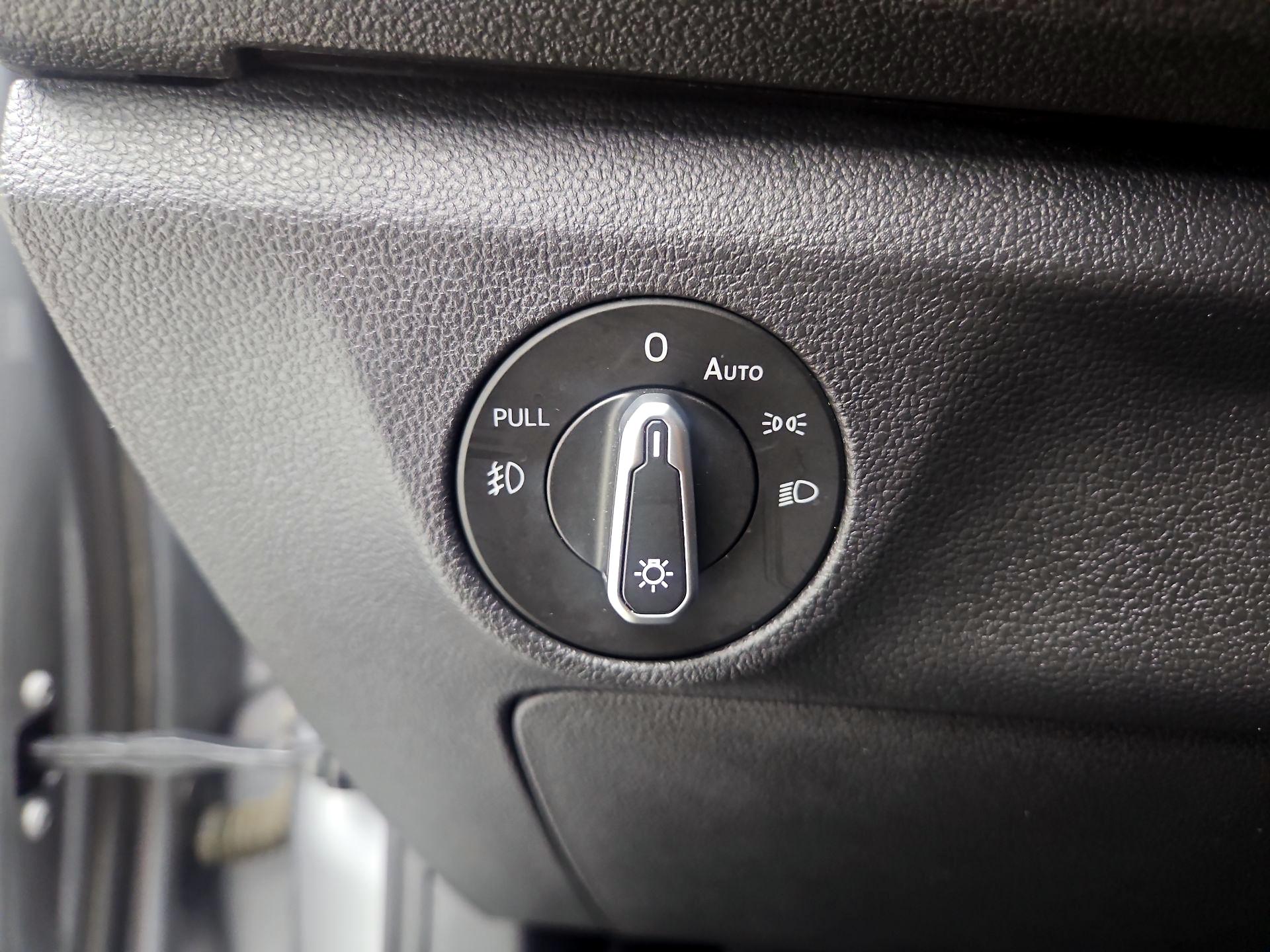 Thumbnail: 2021 Volkswagen Jetta - 13