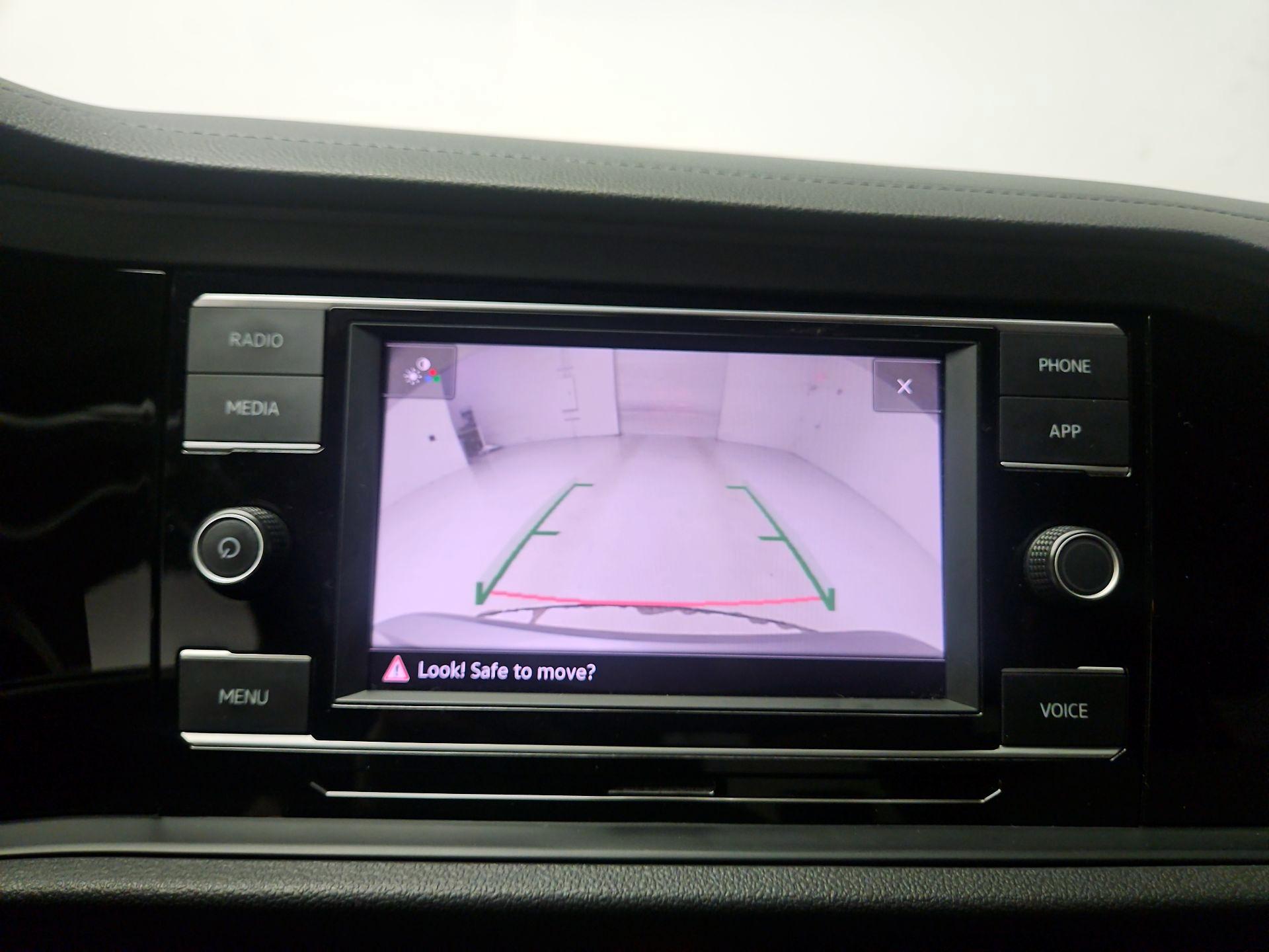 Thumbnail: 2021 Volkswagen Jetta - 14