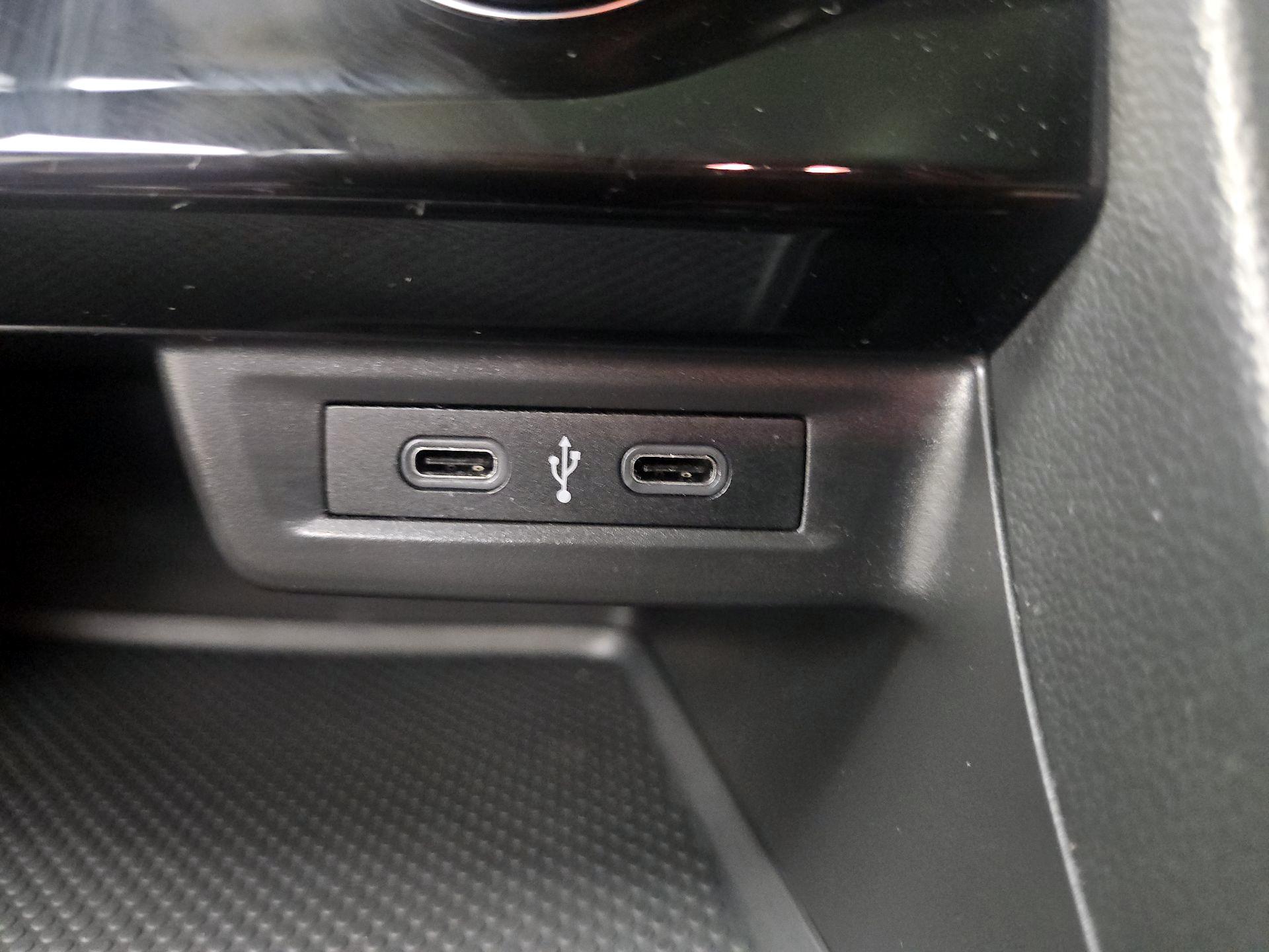 Thumbnail: 2021 Volkswagen Jetta - 18