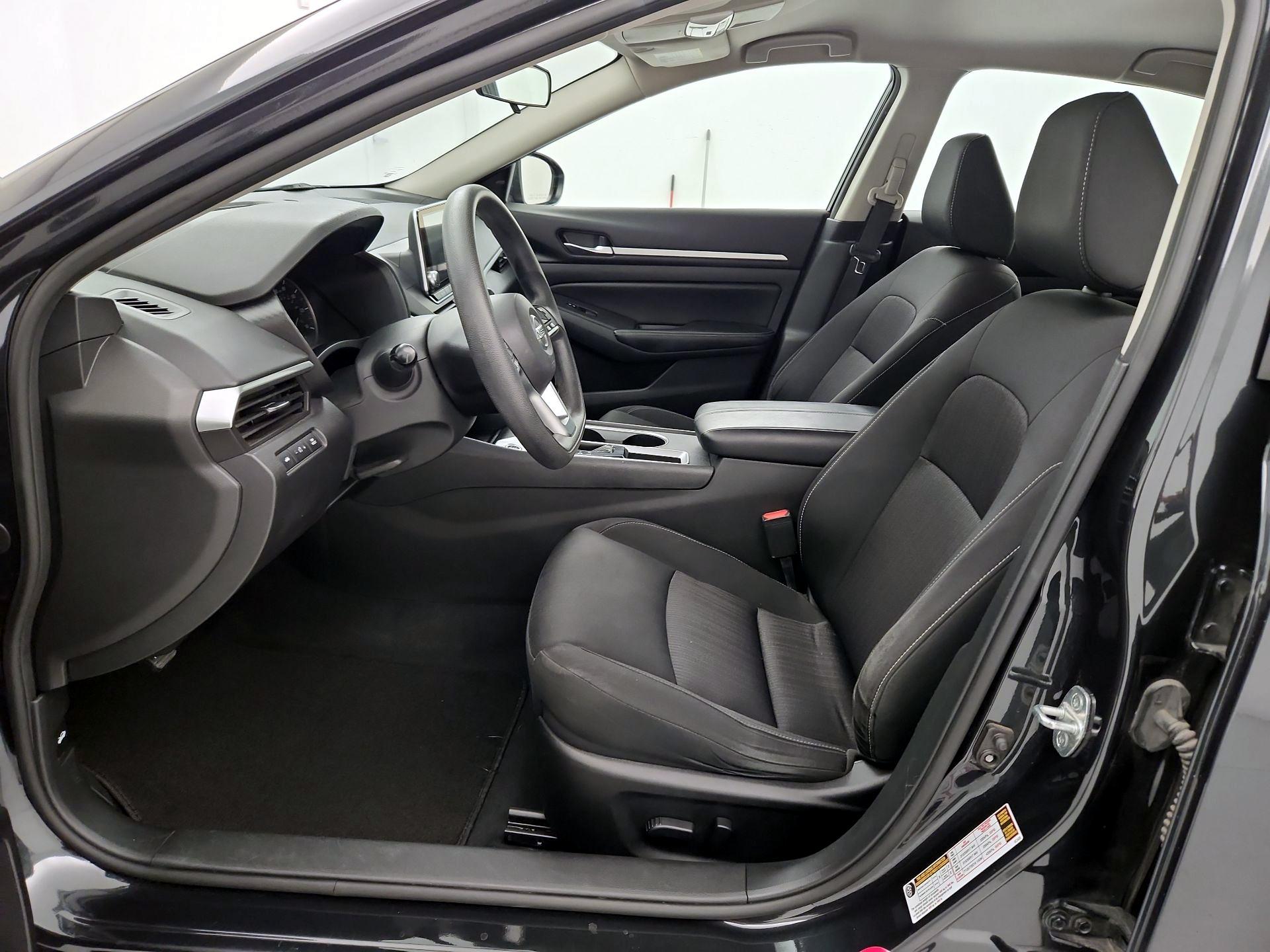 Thumbnail: 2022 Nissan Altima - 11