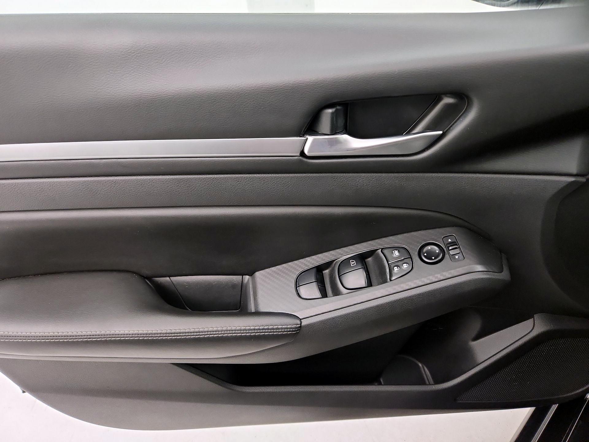 Thumbnail: 2022 Nissan Altima - 12