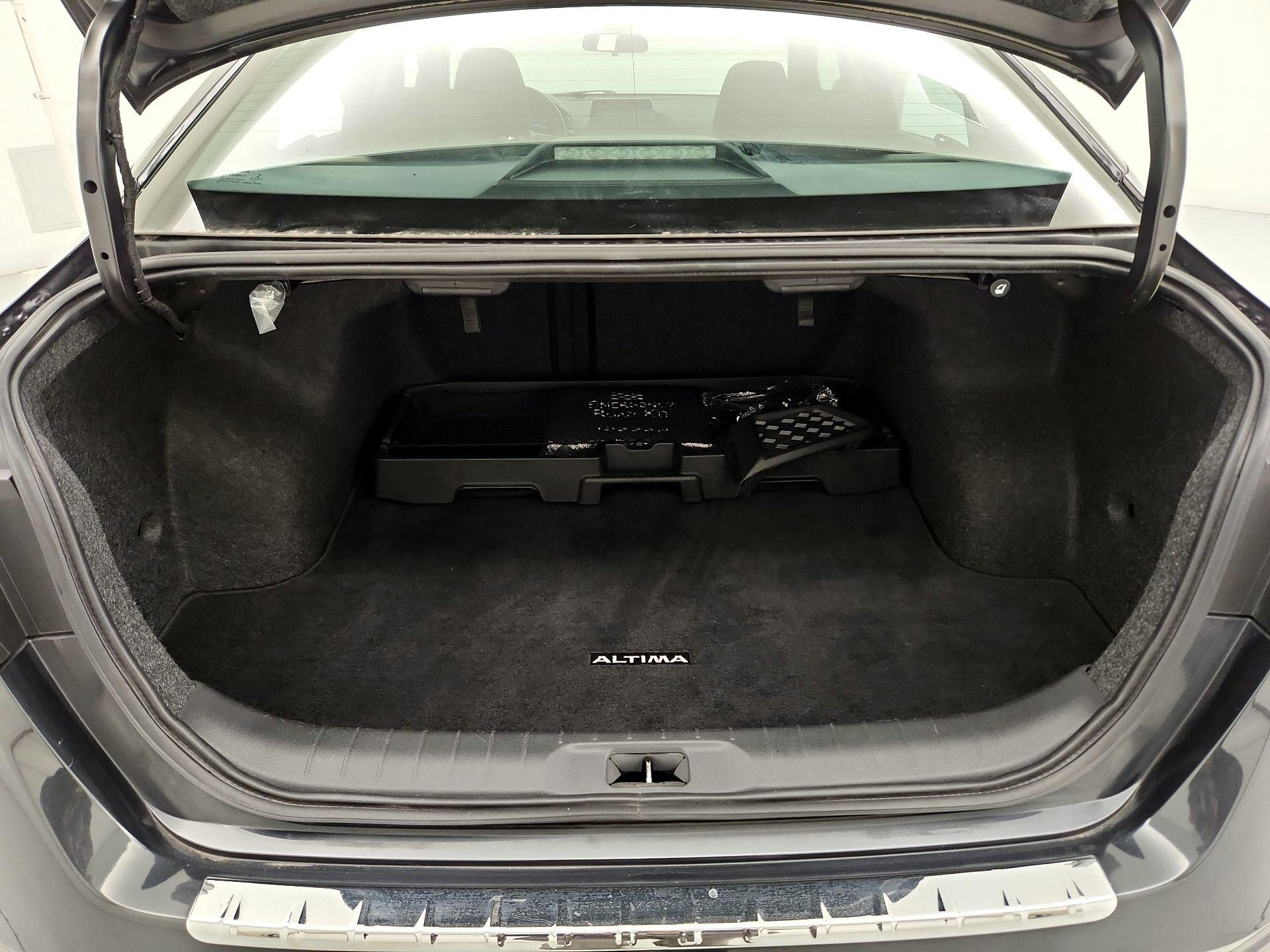 Thumbnail: 2022 Nissan Altima - 20