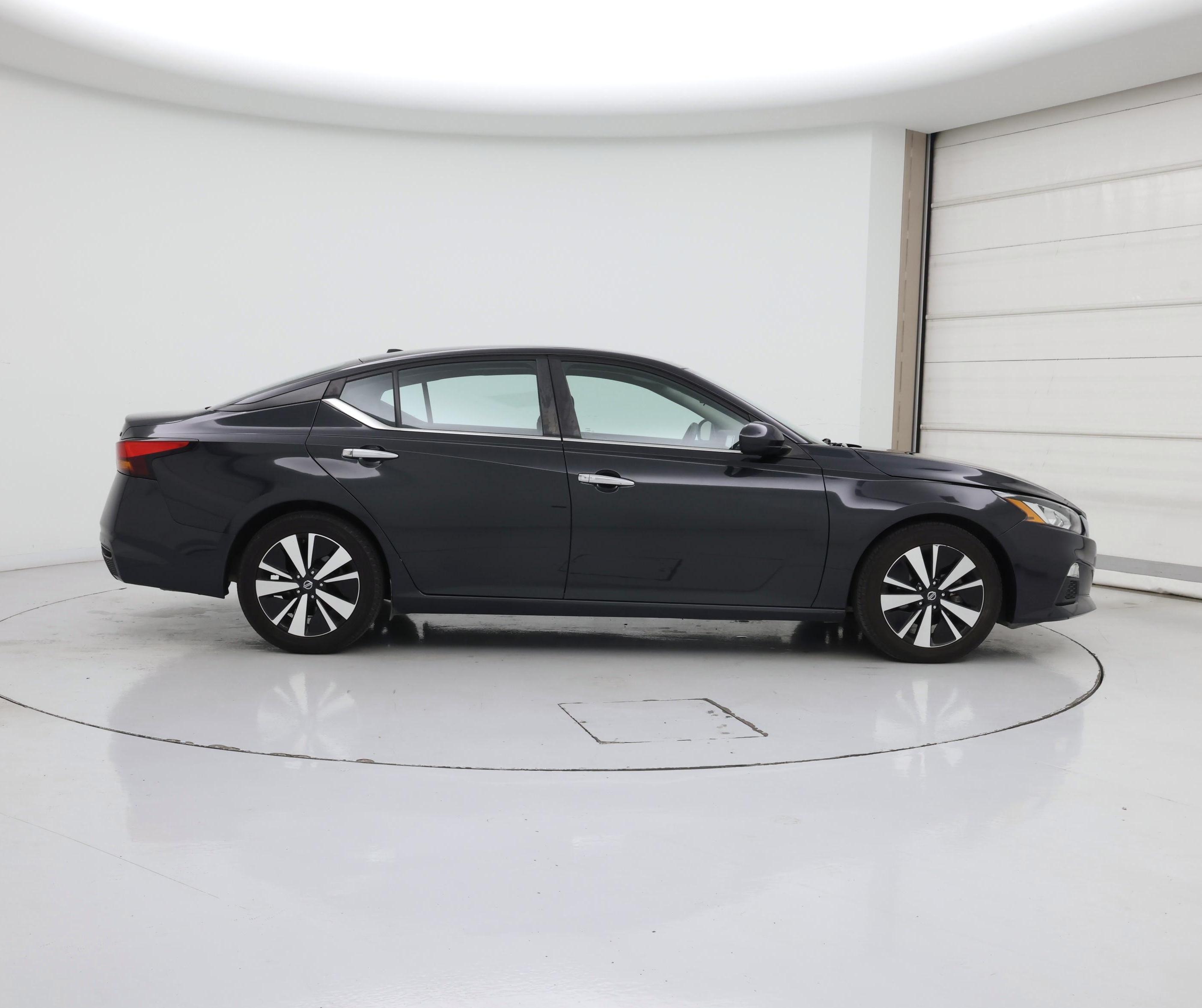 Thumbnail: 2022 Nissan Altima - 7