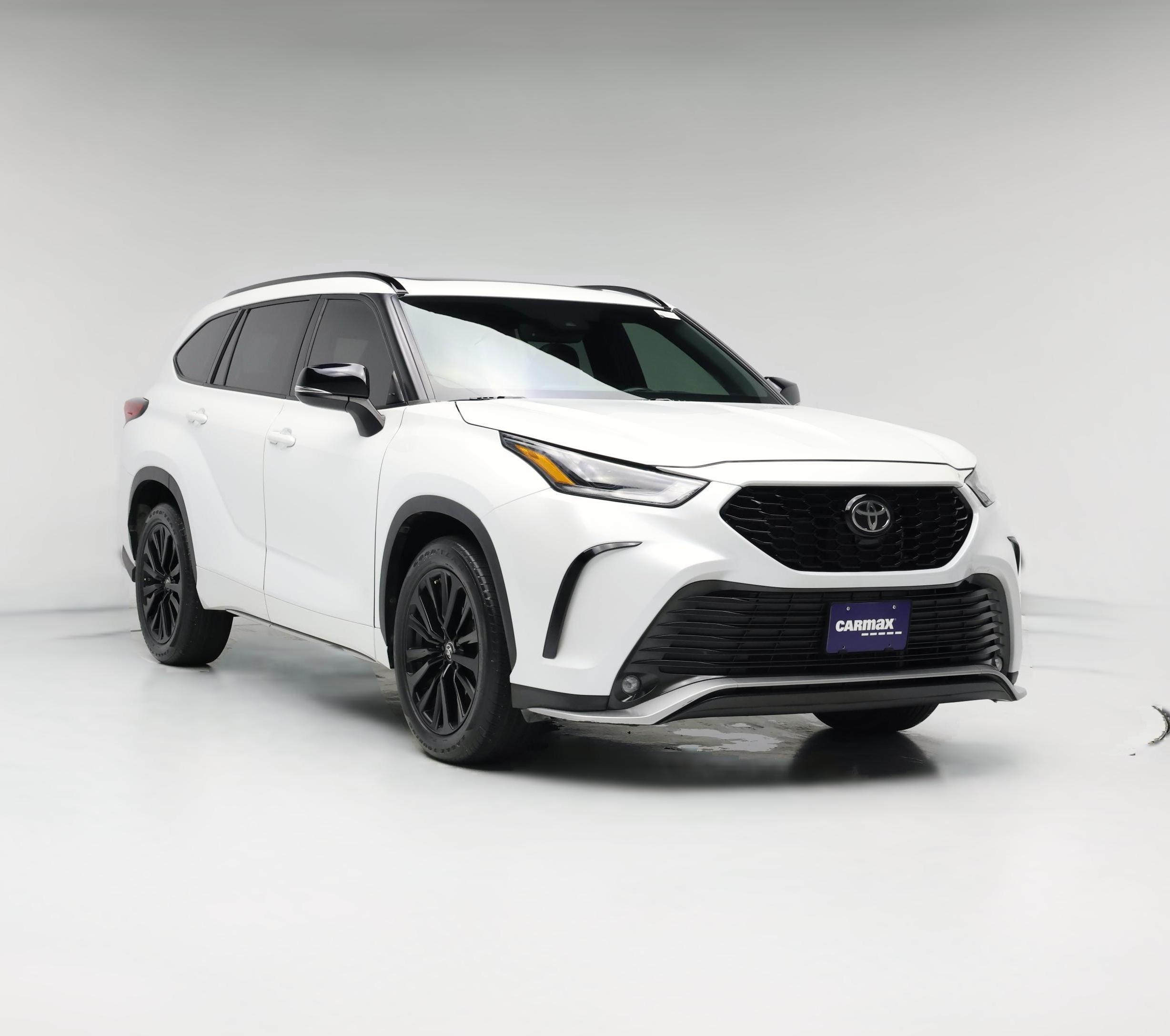 Thumbnail: 2023 Toyota Highlander - 1