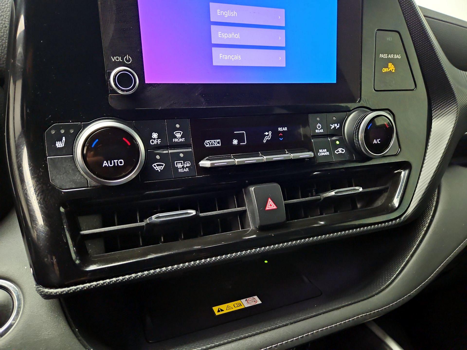 Thumbnail: 2023 Toyota Highlander - 16