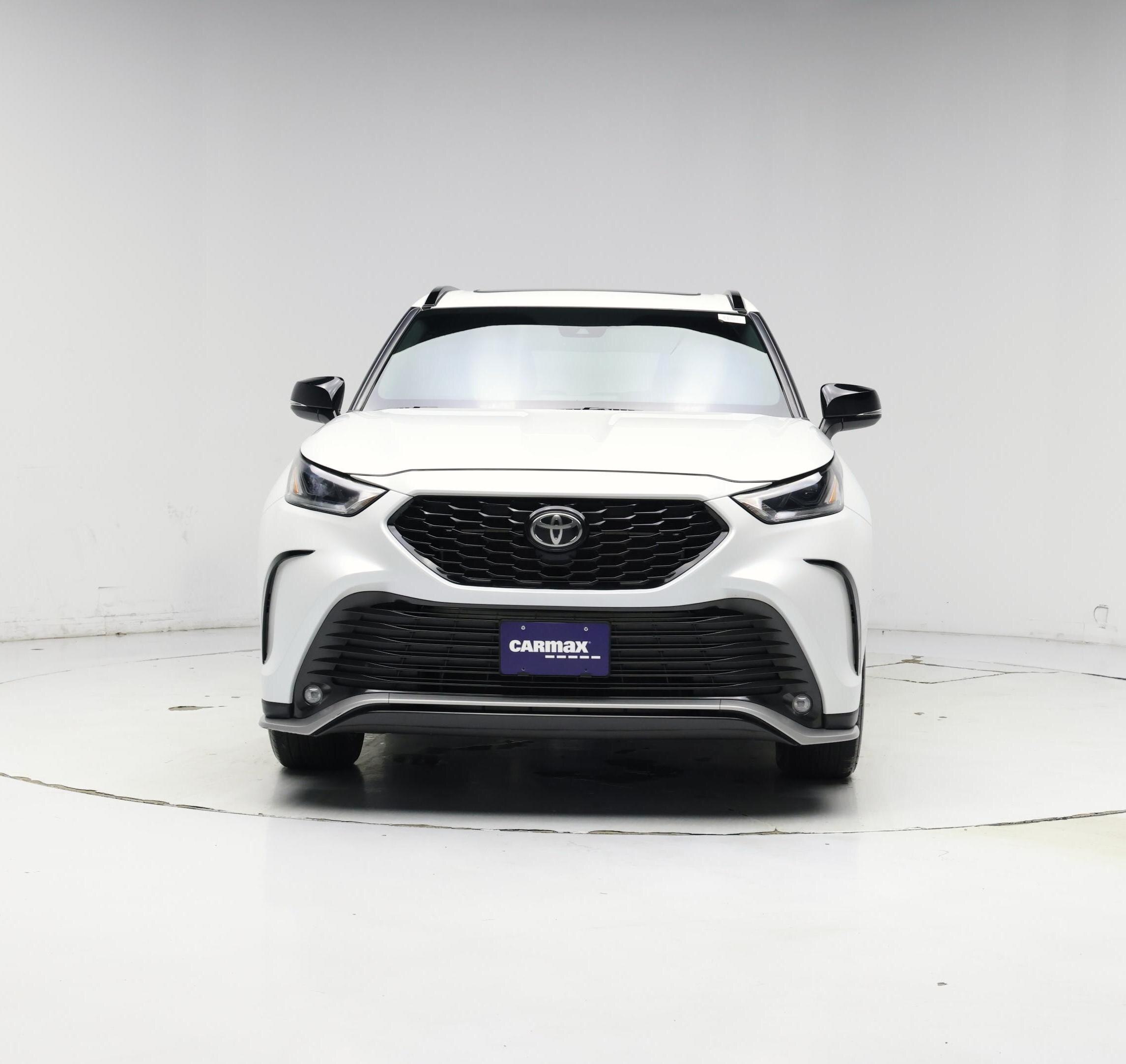 Thumbnail: 2023 Toyota Highlander - 5