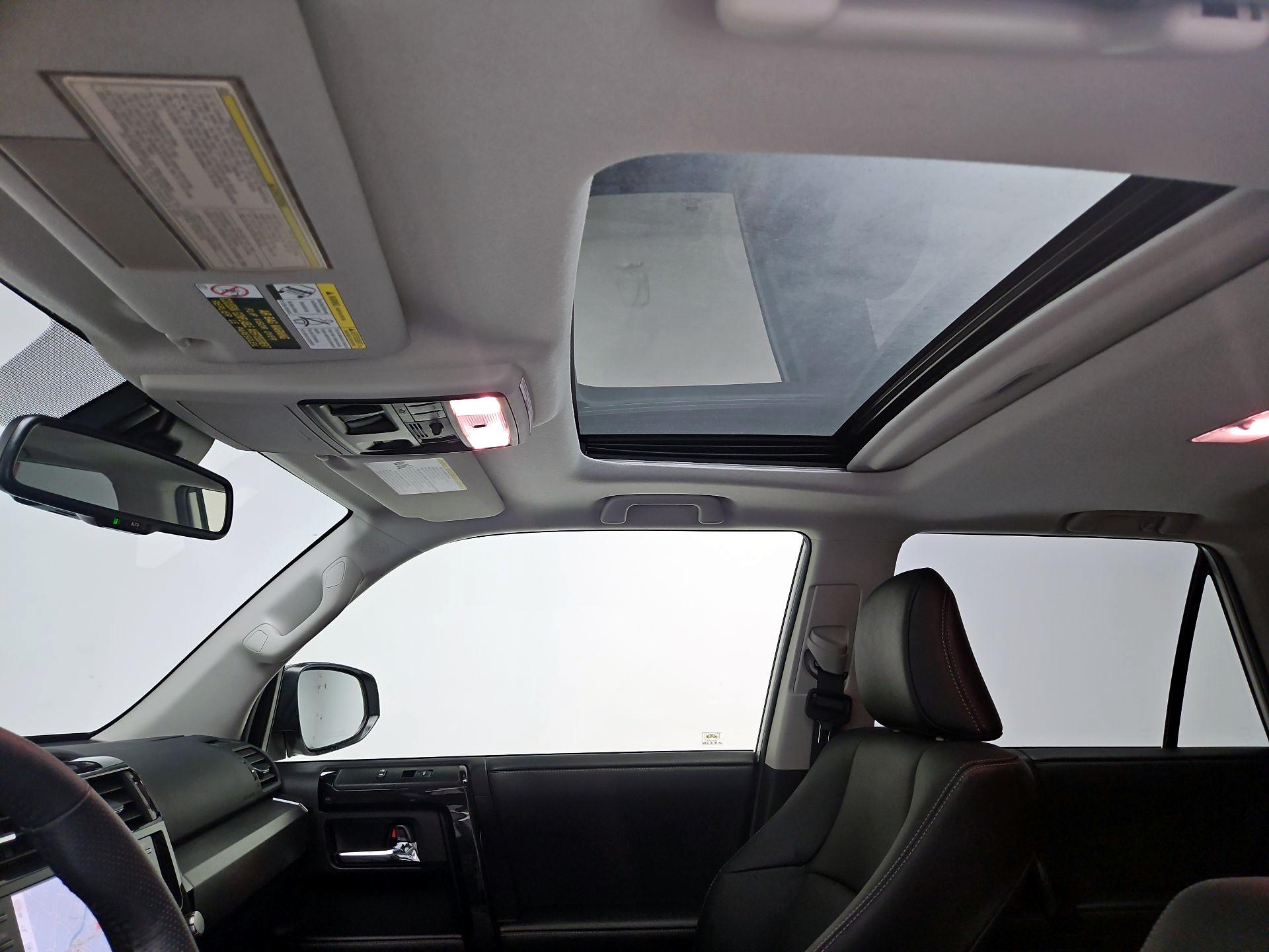 Thumbnail: 2021 Toyota 4Runner - 20