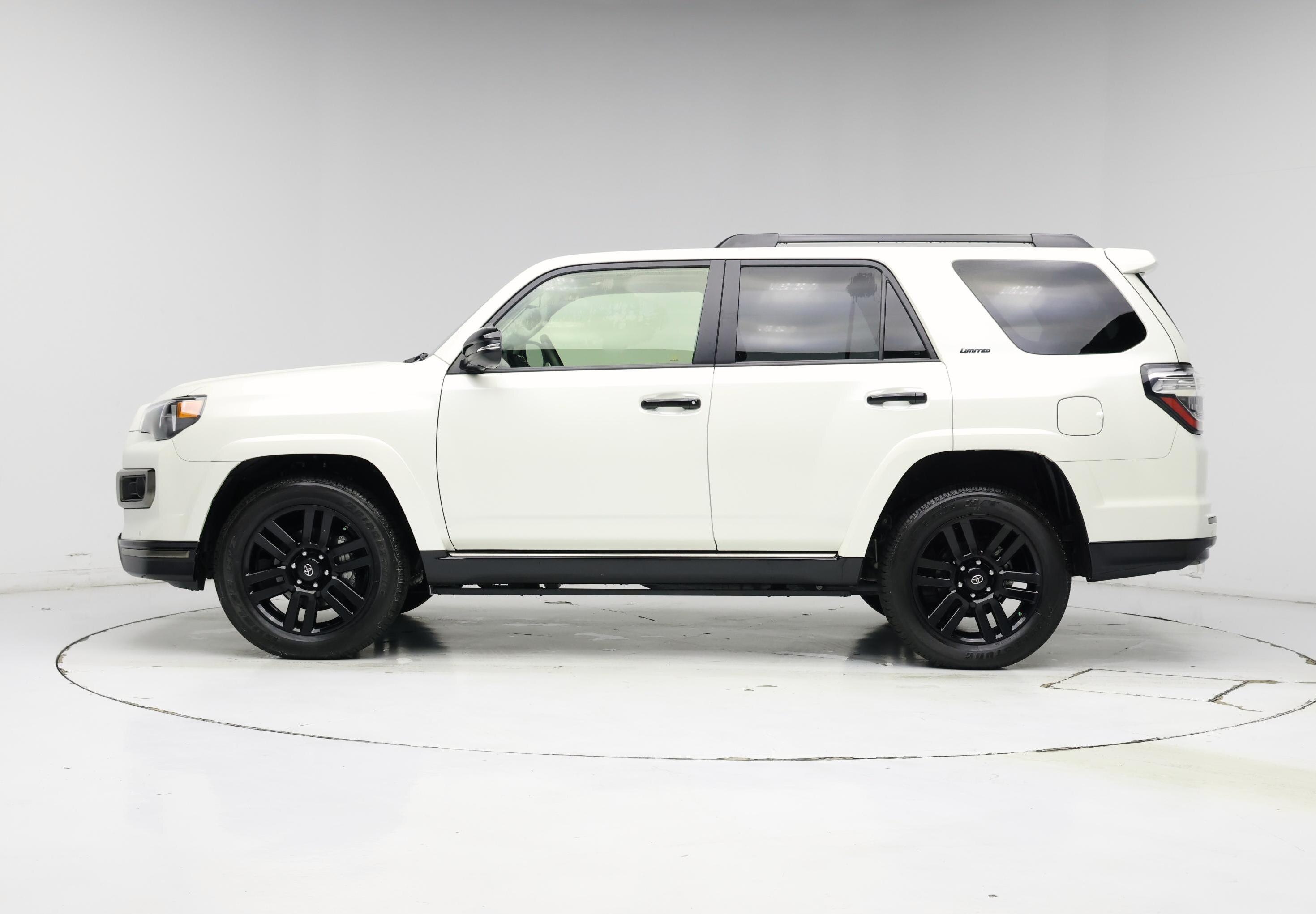 Thumbnail: 2021 Toyota 4Runner - 3