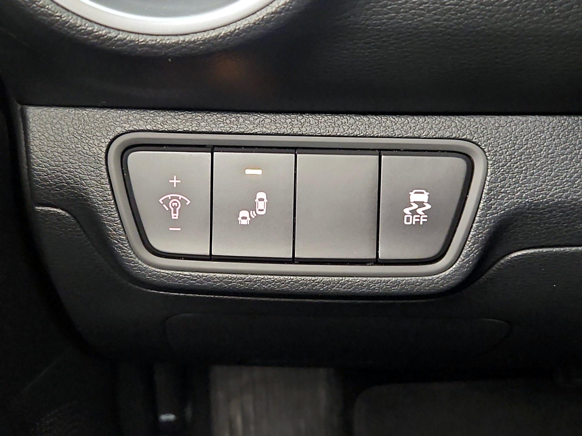 Thumbnail: 2024 Kia Forte - 13