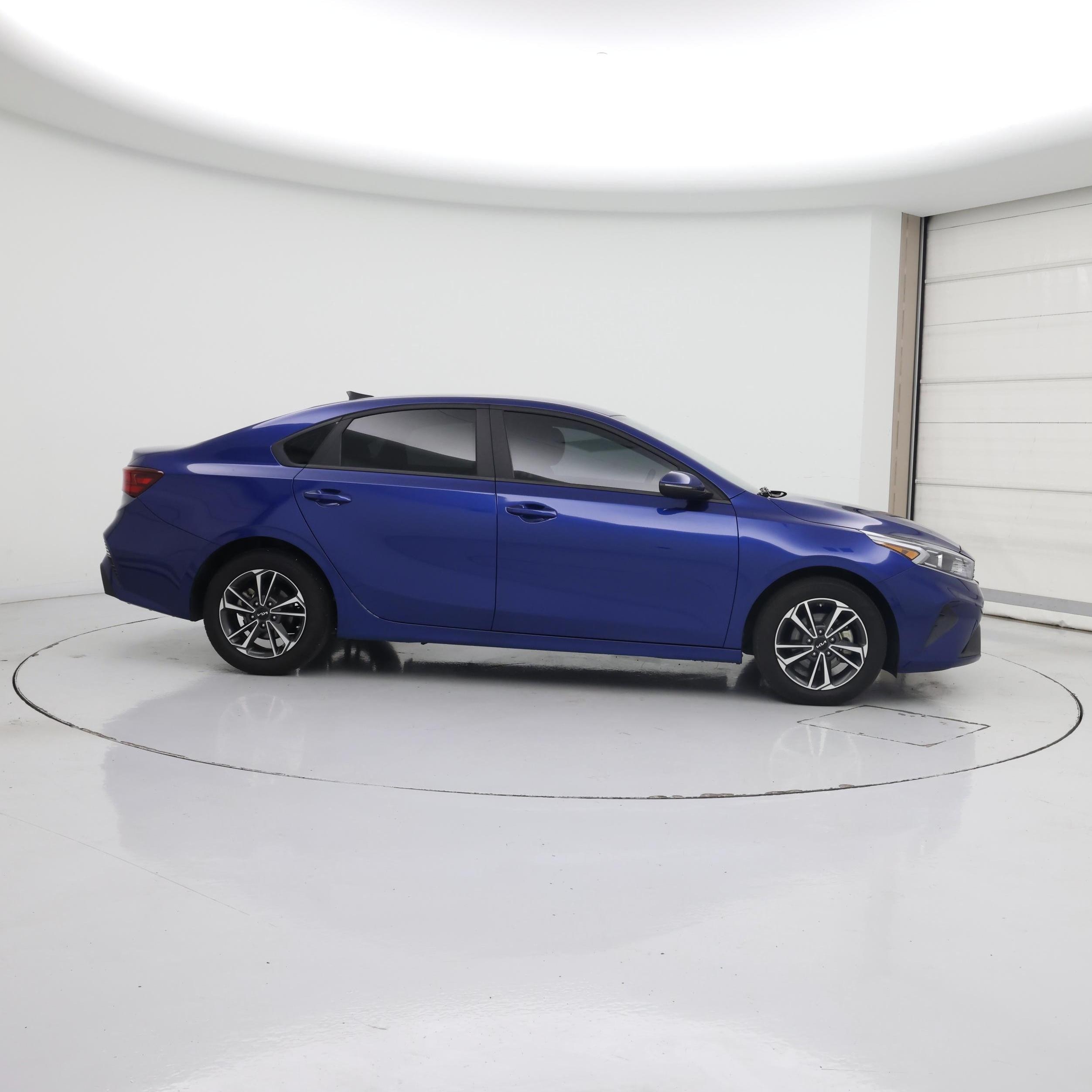 Thumbnail: 2024 Kia Forte - 7