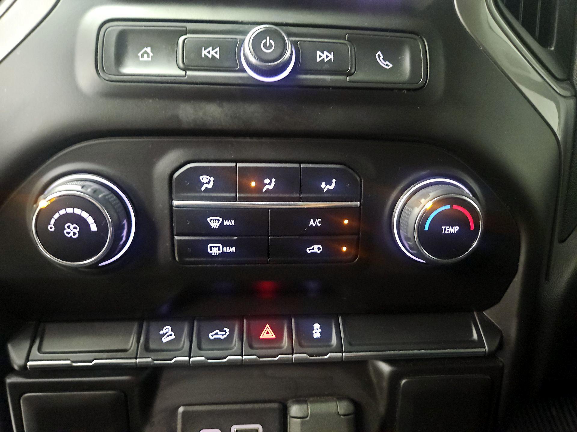 Thumbnail: 2021 Chevrolet Silverado 1500 - 16