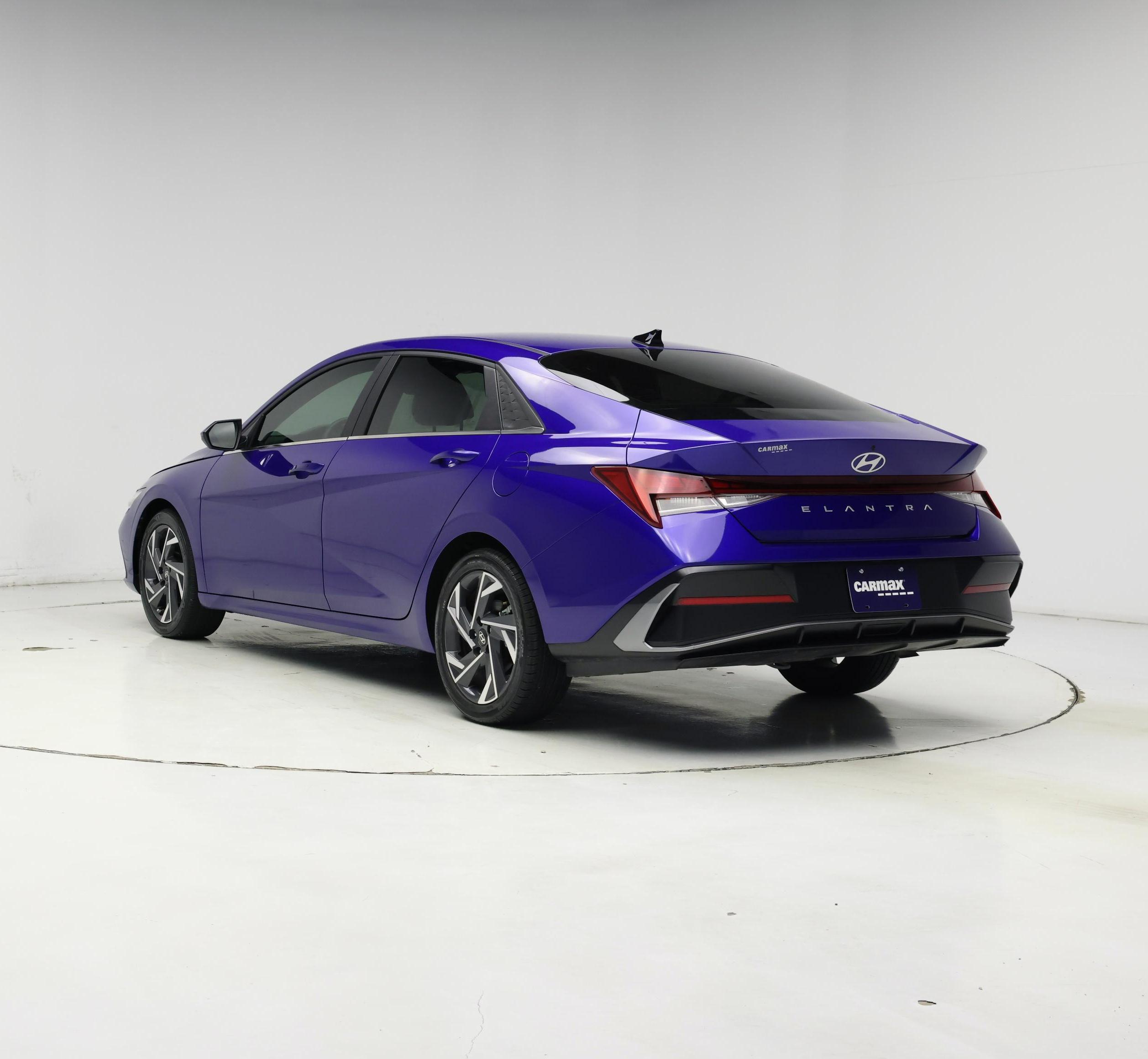 Thumbnail: 2024 Hyundai Elantra - 2