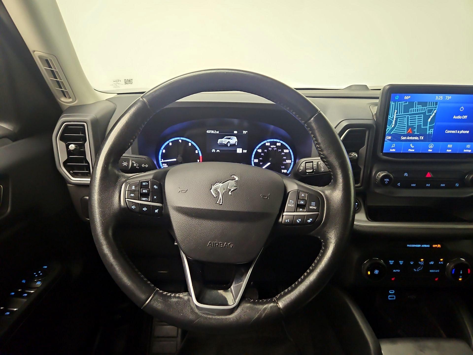 Thumbnail: 2022 Ford Bronco Sport - 10