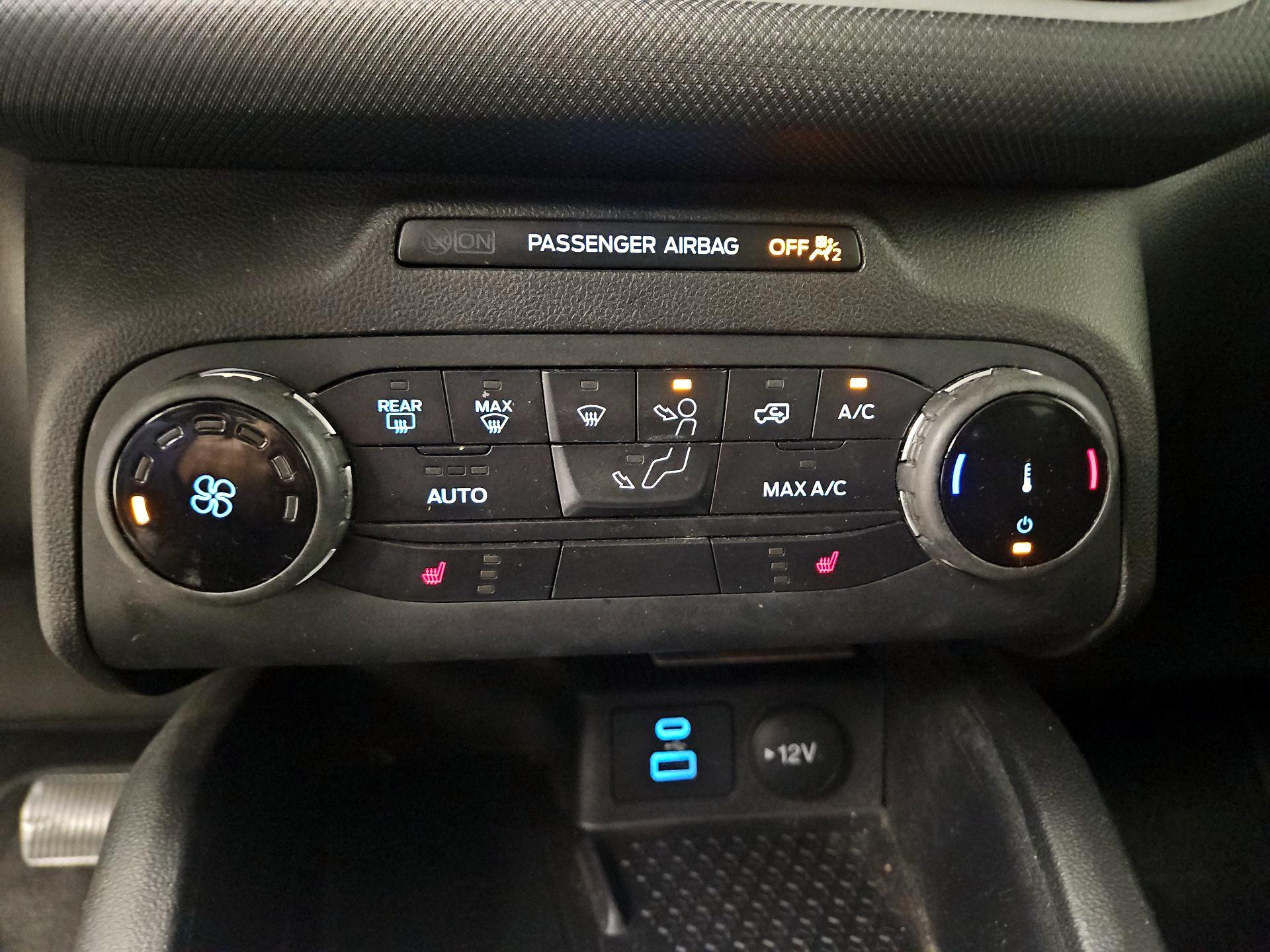 Thumbnail: 2022 Ford Bronco Sport - 17