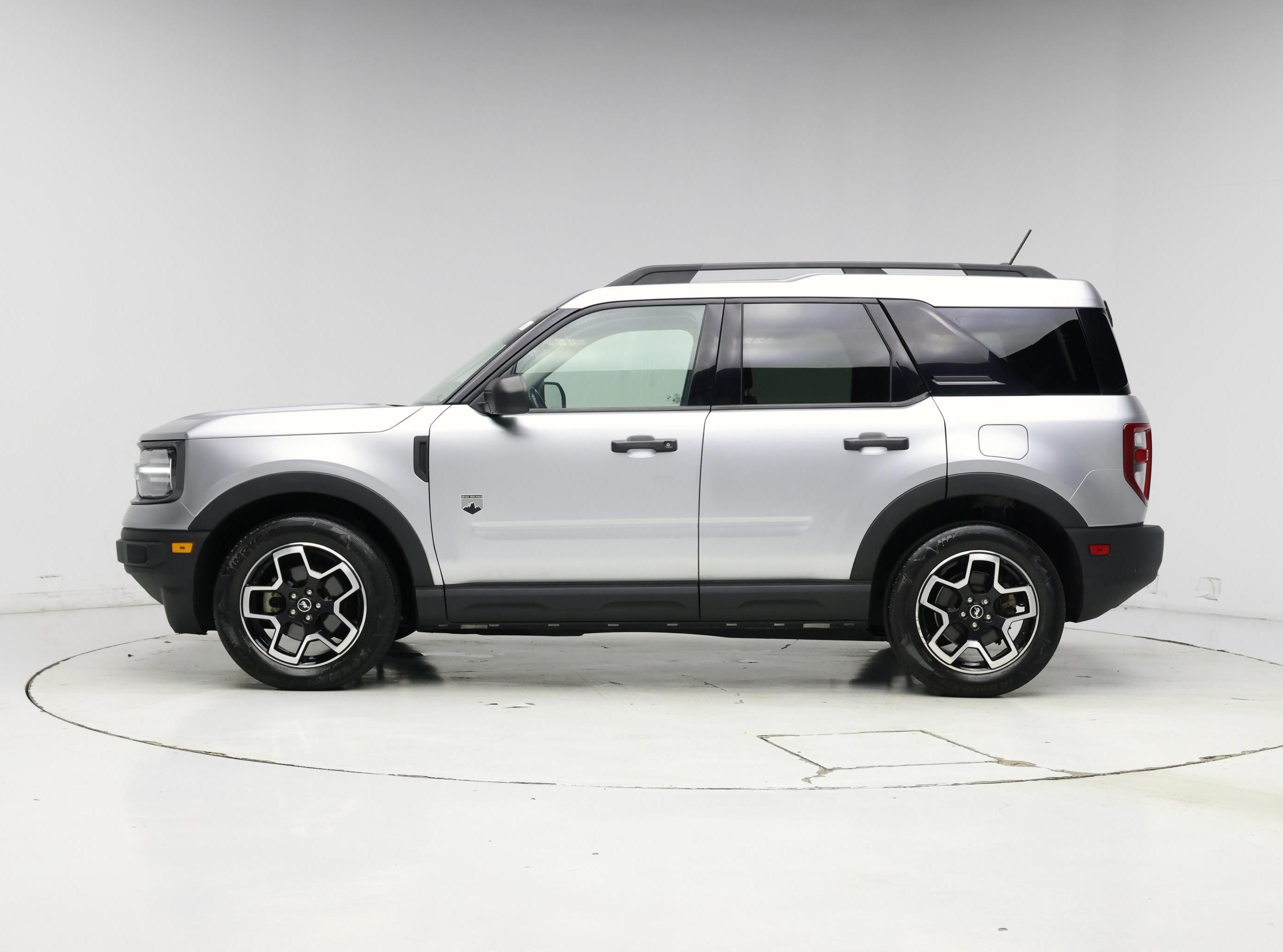 Thumbnail: 2022 Ford Bronco Sport - 3