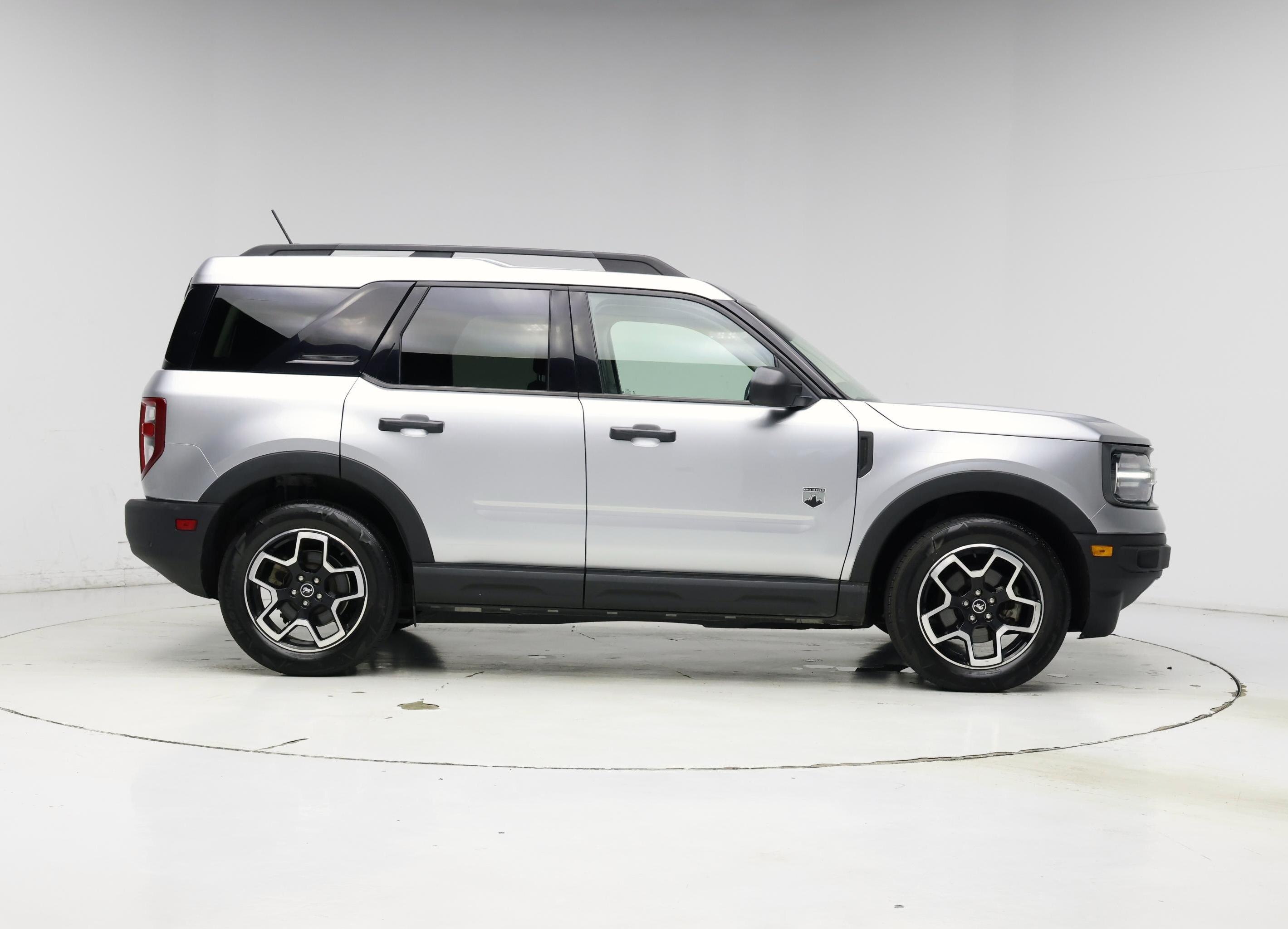 Thumbnail: 2022 Ford Bronco Sport - 7