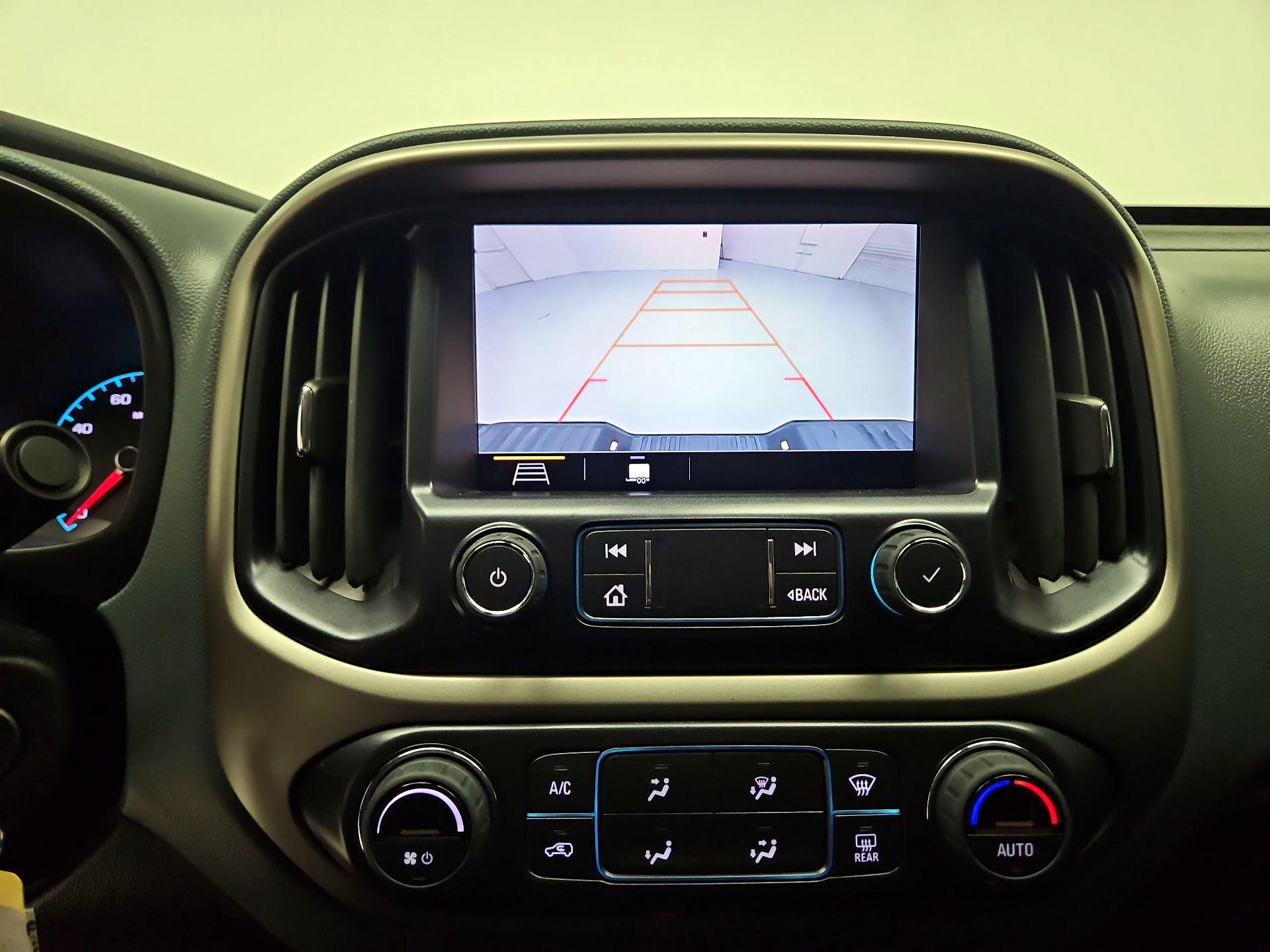 Thumbnail: 2022 Chevrolet Colorado - 14