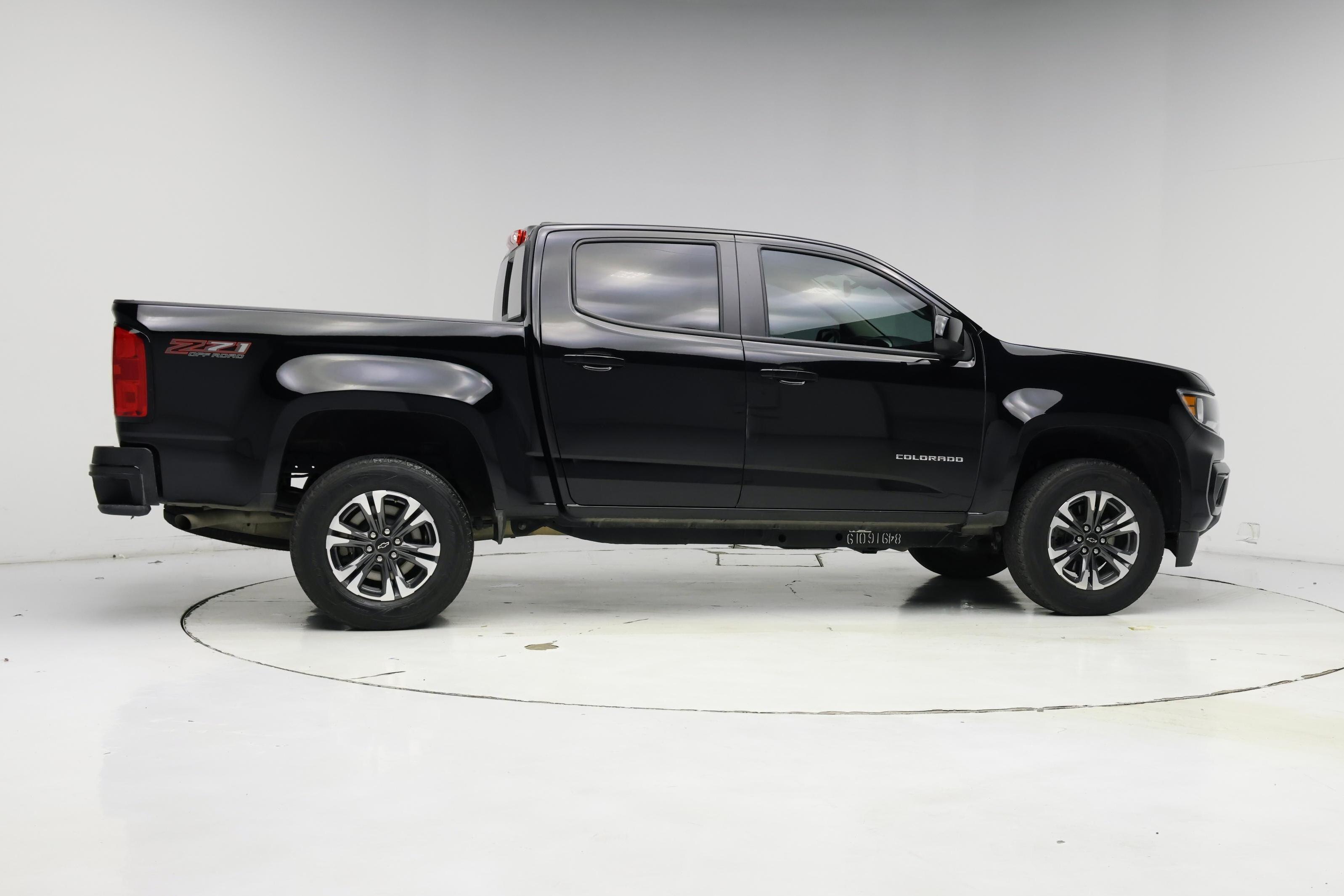 Thumbnail: 2022 Chevrolet Colorado - 7