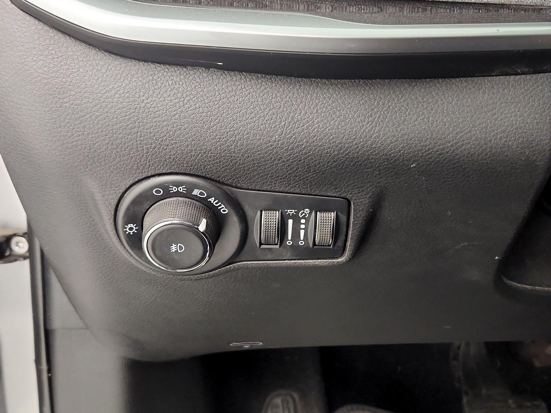 Thumbnail: 2023 Jeep Compass - 13