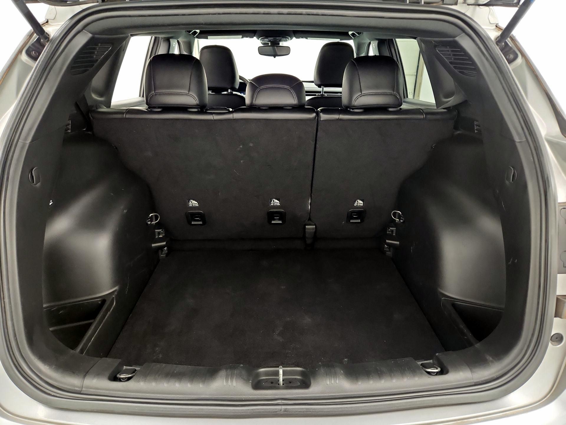 Thumbnail: 2023 Jeep Compass - 20