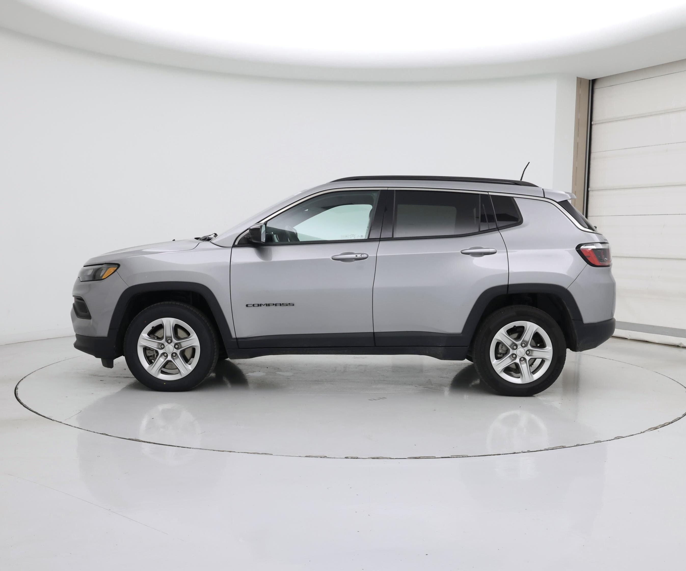 Thumbnail: 2023 Jeep Compass - 3